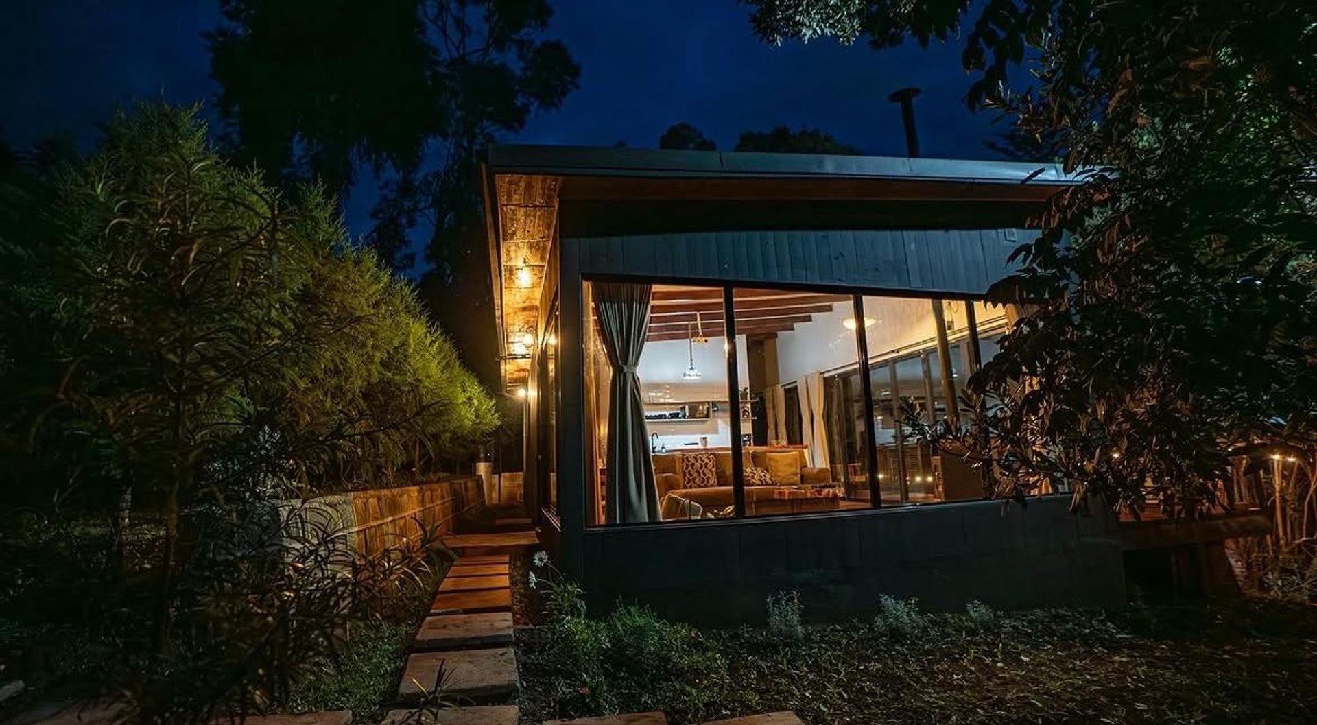 River Cabin — Naromoru, Kenya