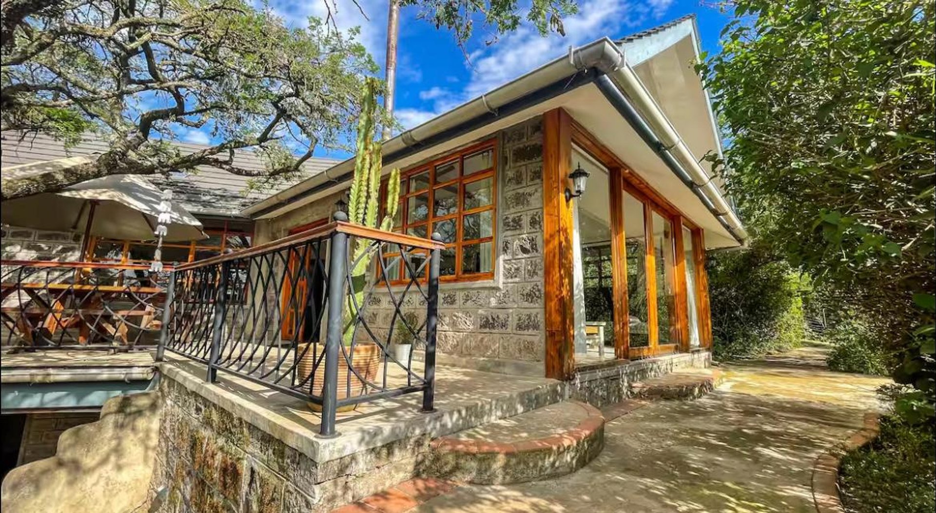 The treehouse Nakuru — luxury Forest Escape in Nakuru, Kenya