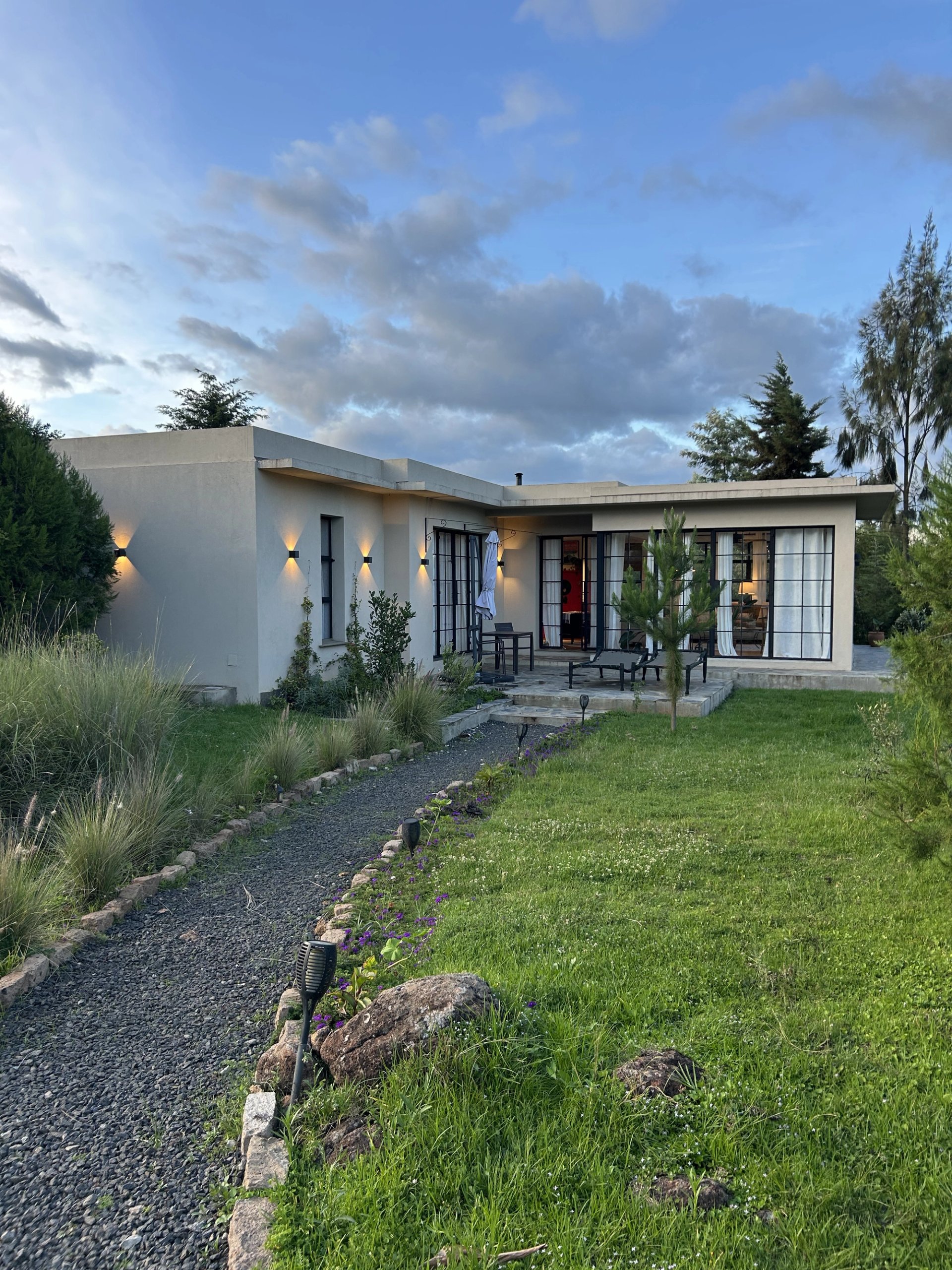 Pilipili Cottage — Naromoru, Kenya