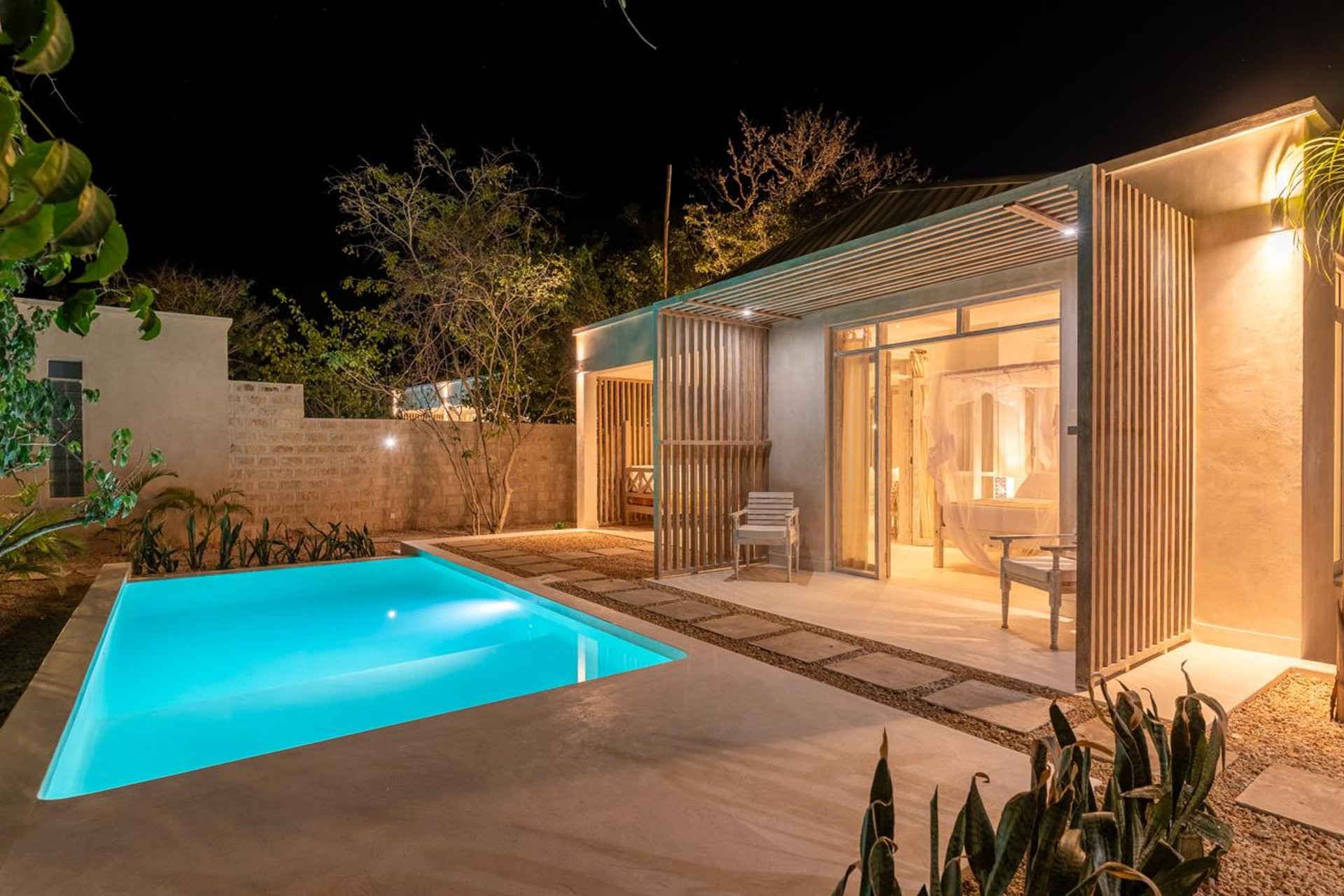 Private 1 bedroom cabin in Diani