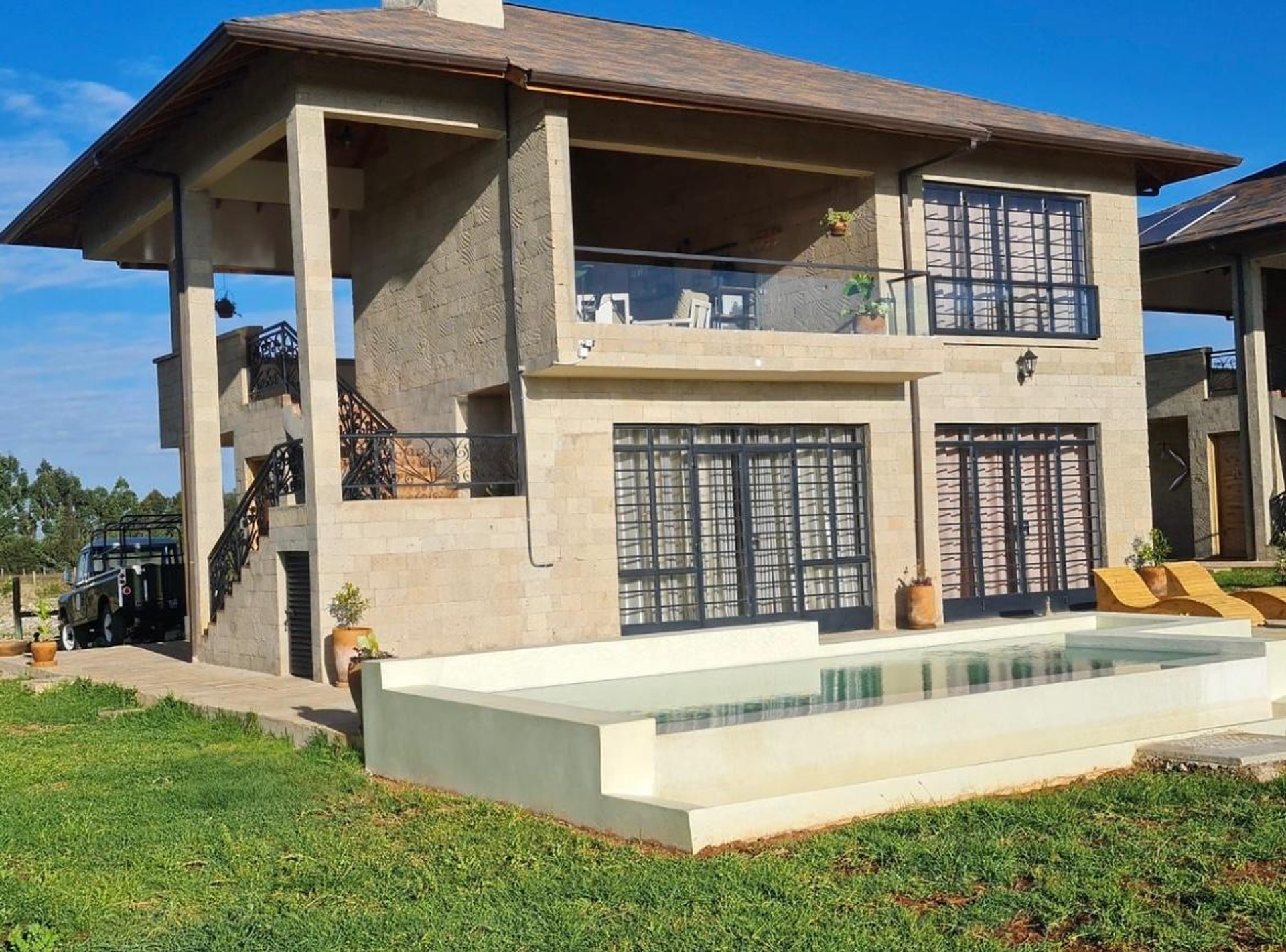 The landing 2 bedroom cottages — luxury luxury estate in Nanyuki, Kenya