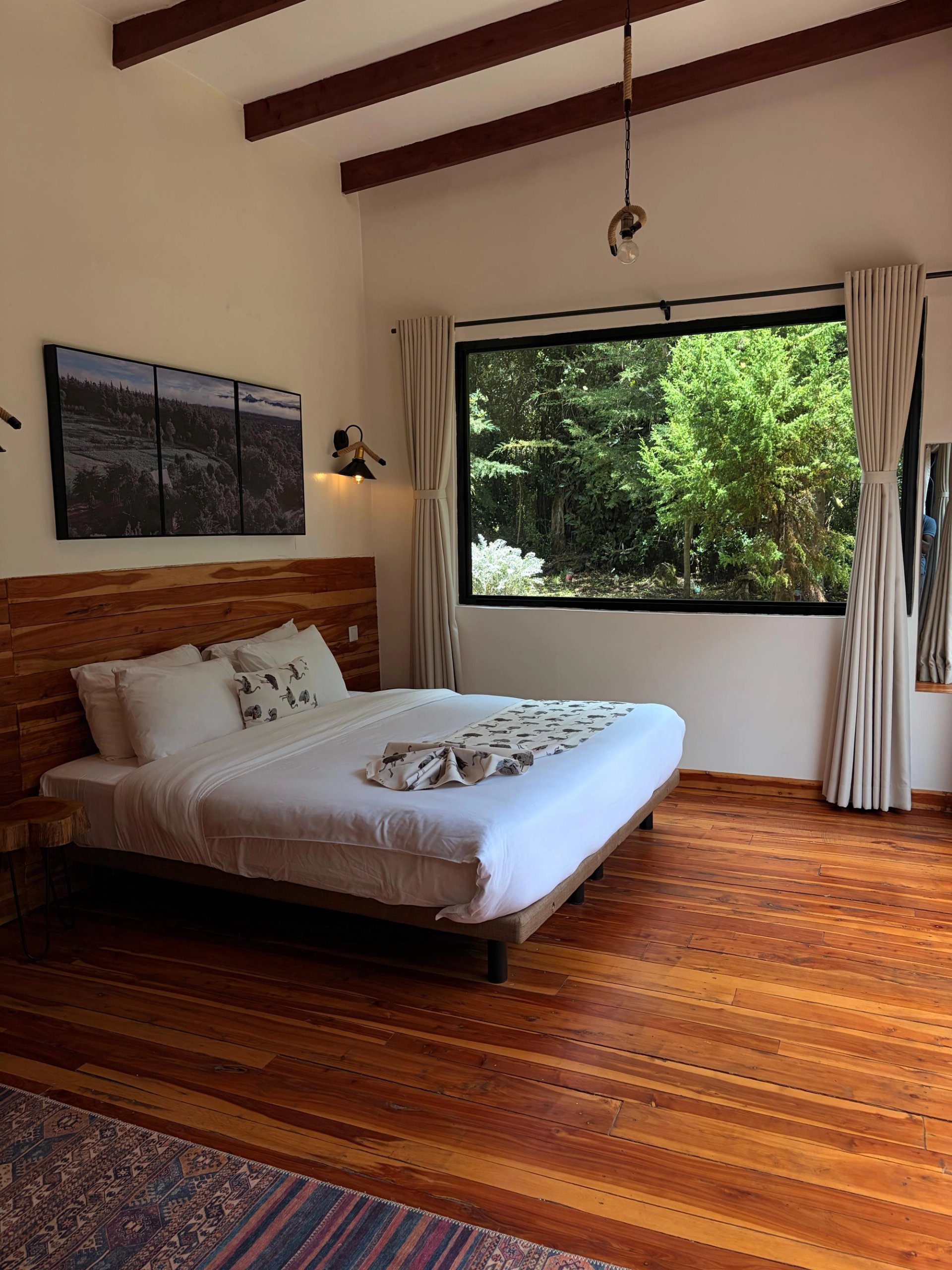 River Cabin — Naromoru, Kenya