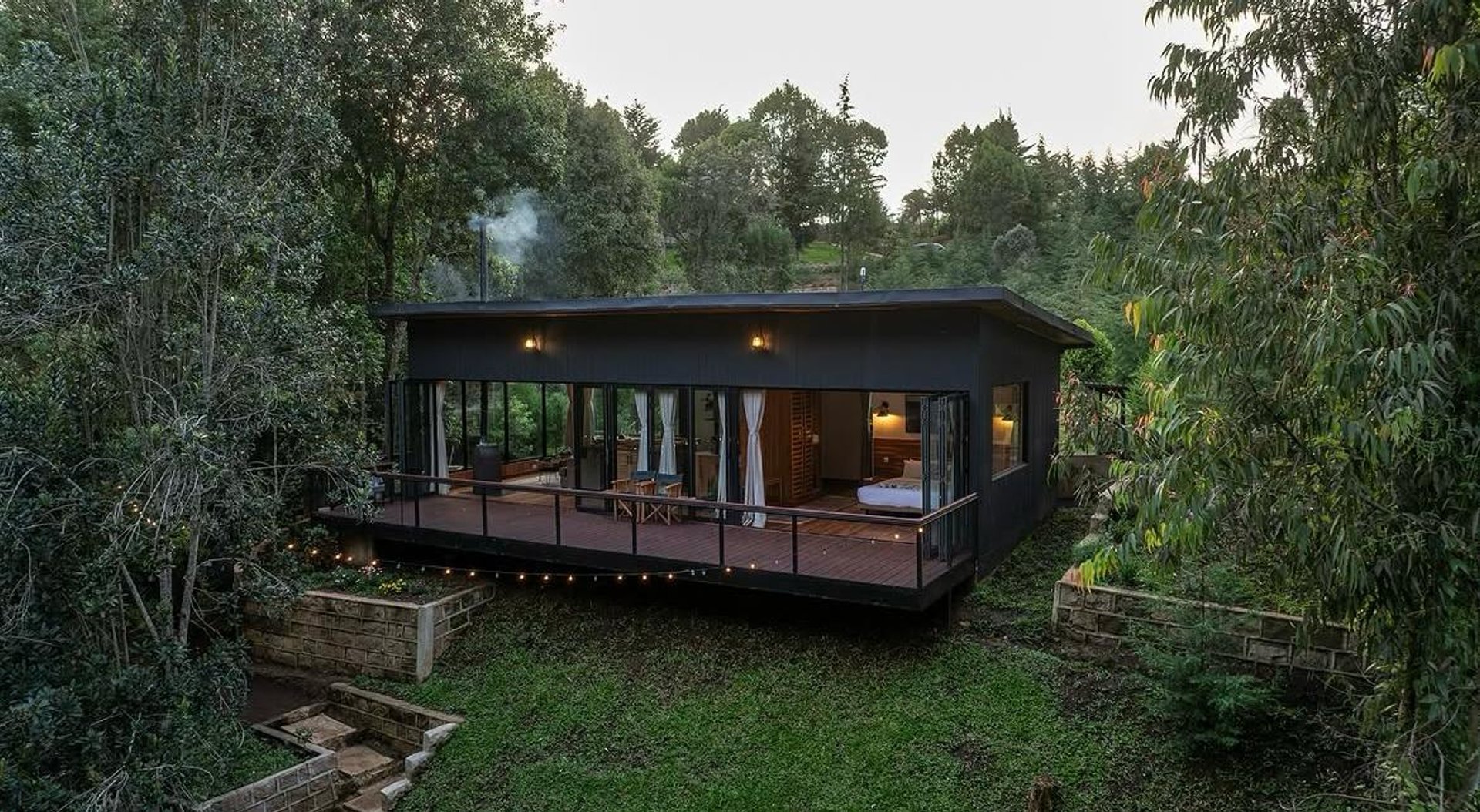 River Cabin — Naromoru, Kenya