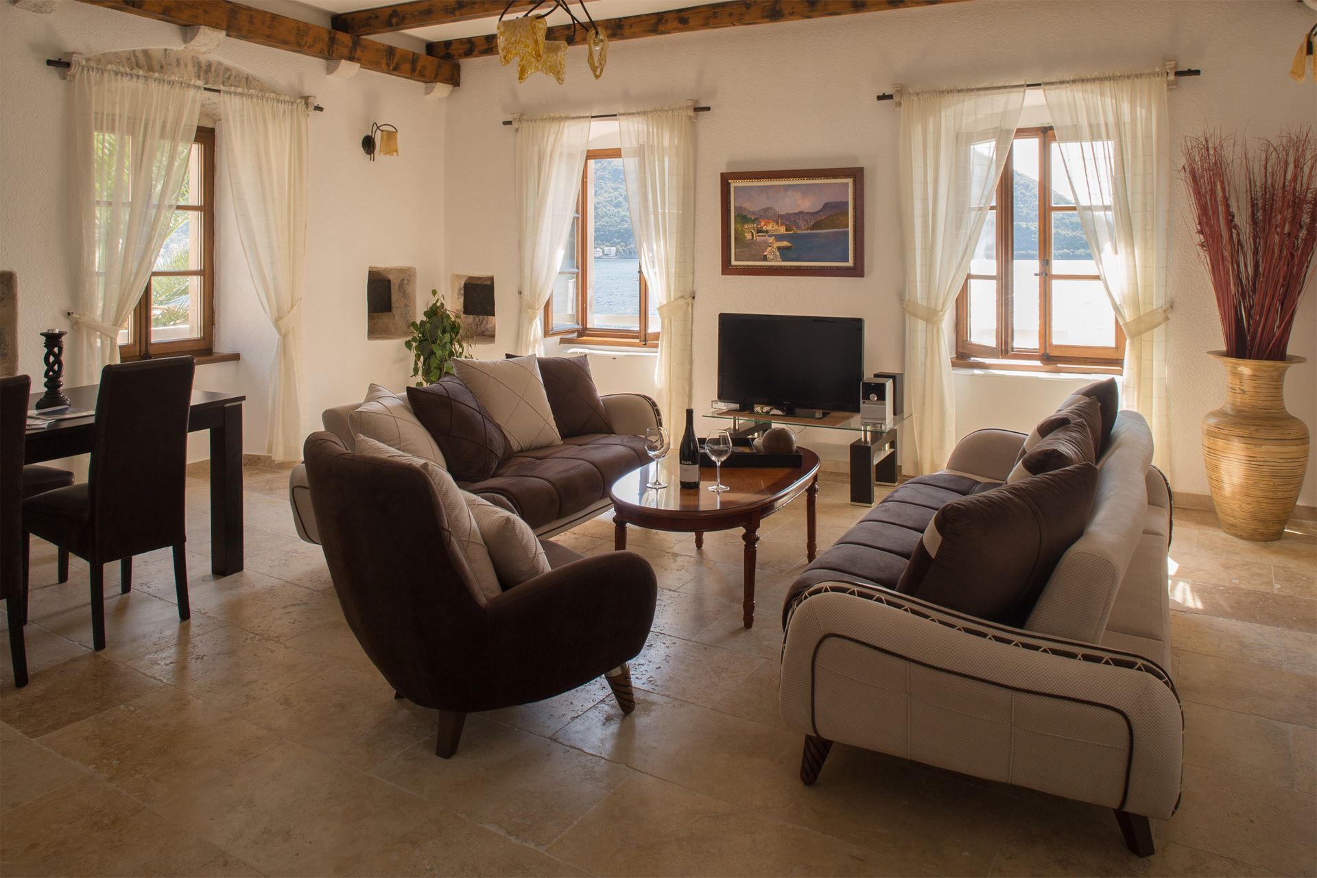 Picture of The Ultimate Guide to Penthouse Interior Design Luxuriously