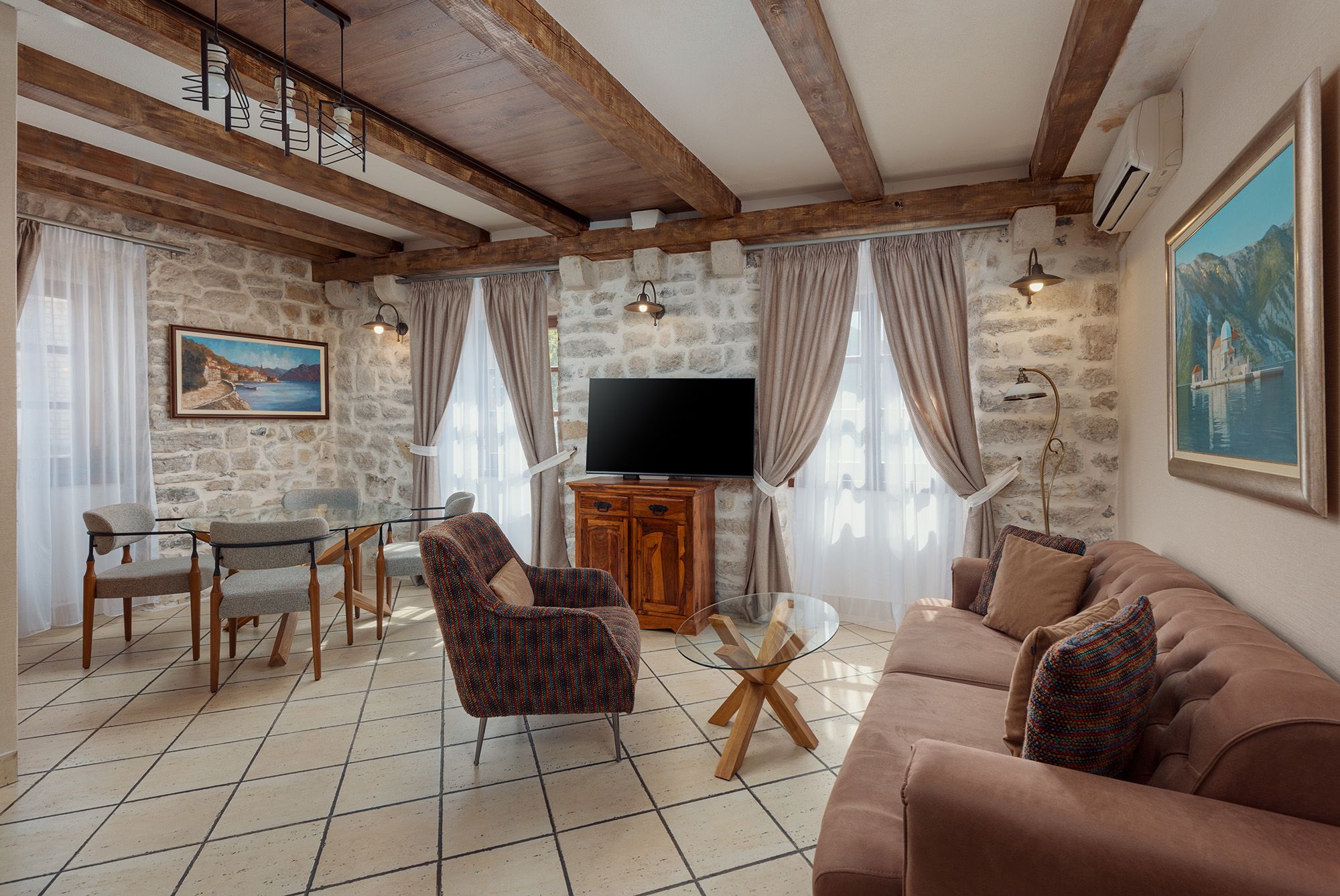 Three Bedroom Villa with a private garden