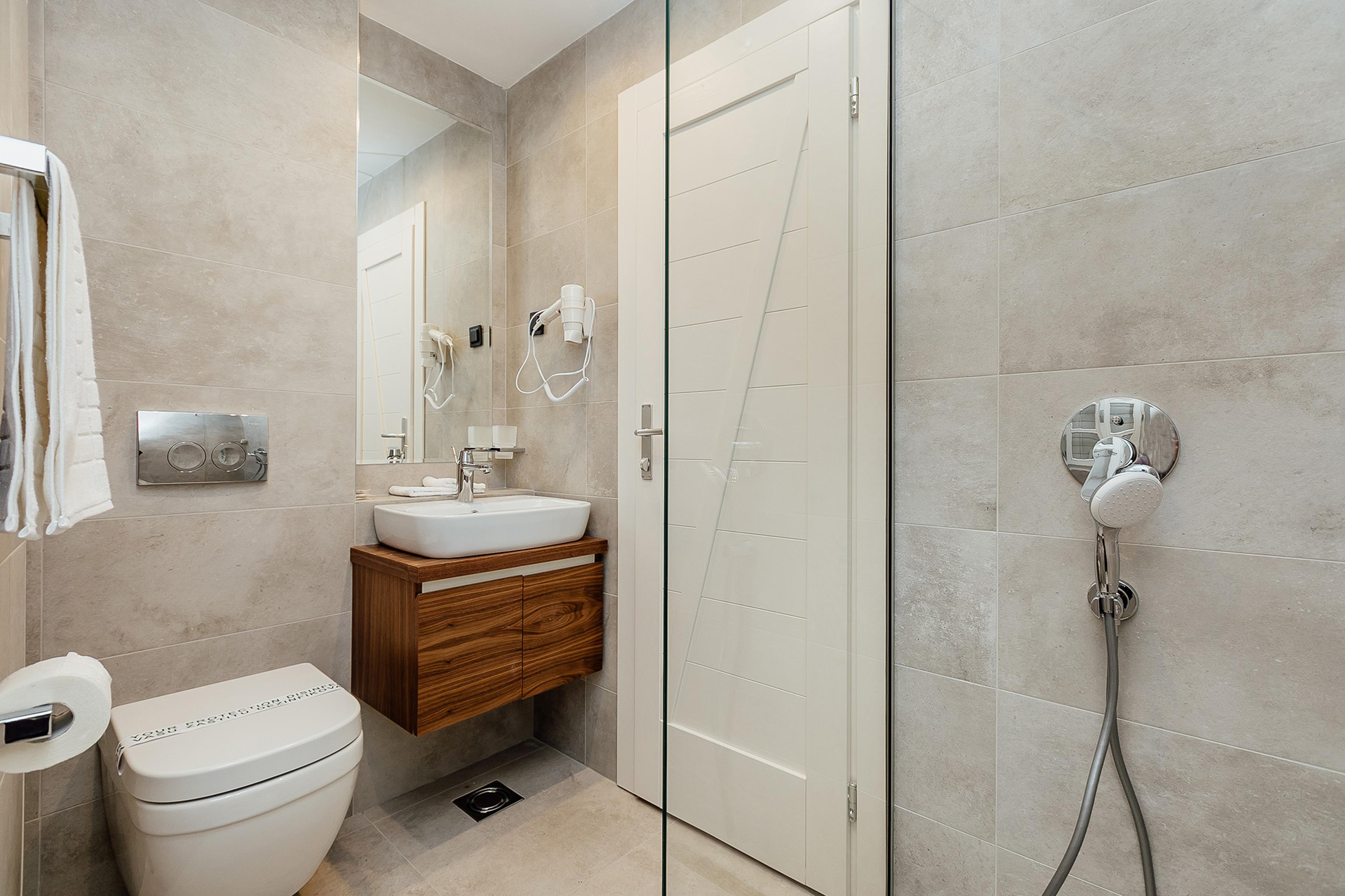 Junior Suite 11