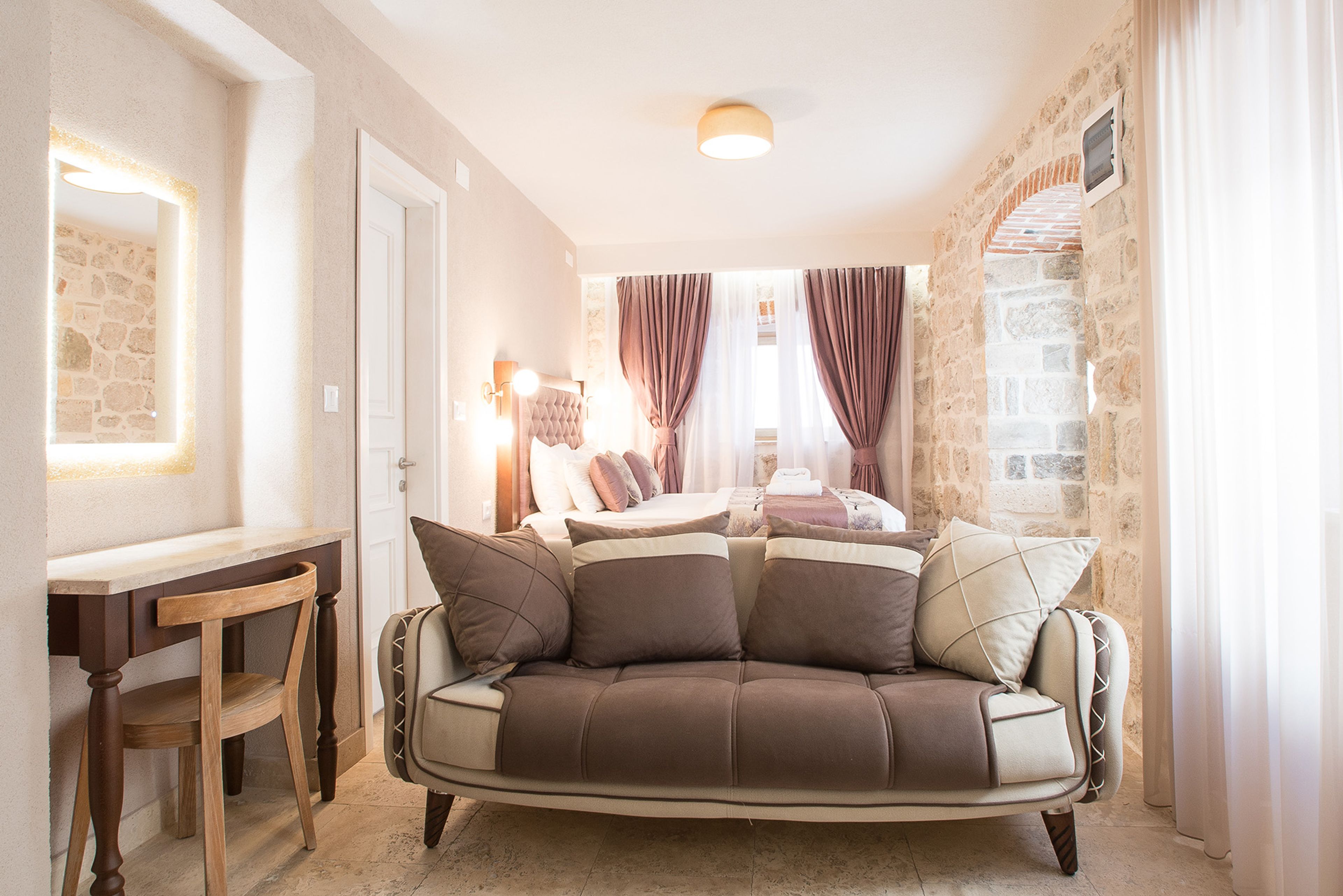 Classic Double Room 7