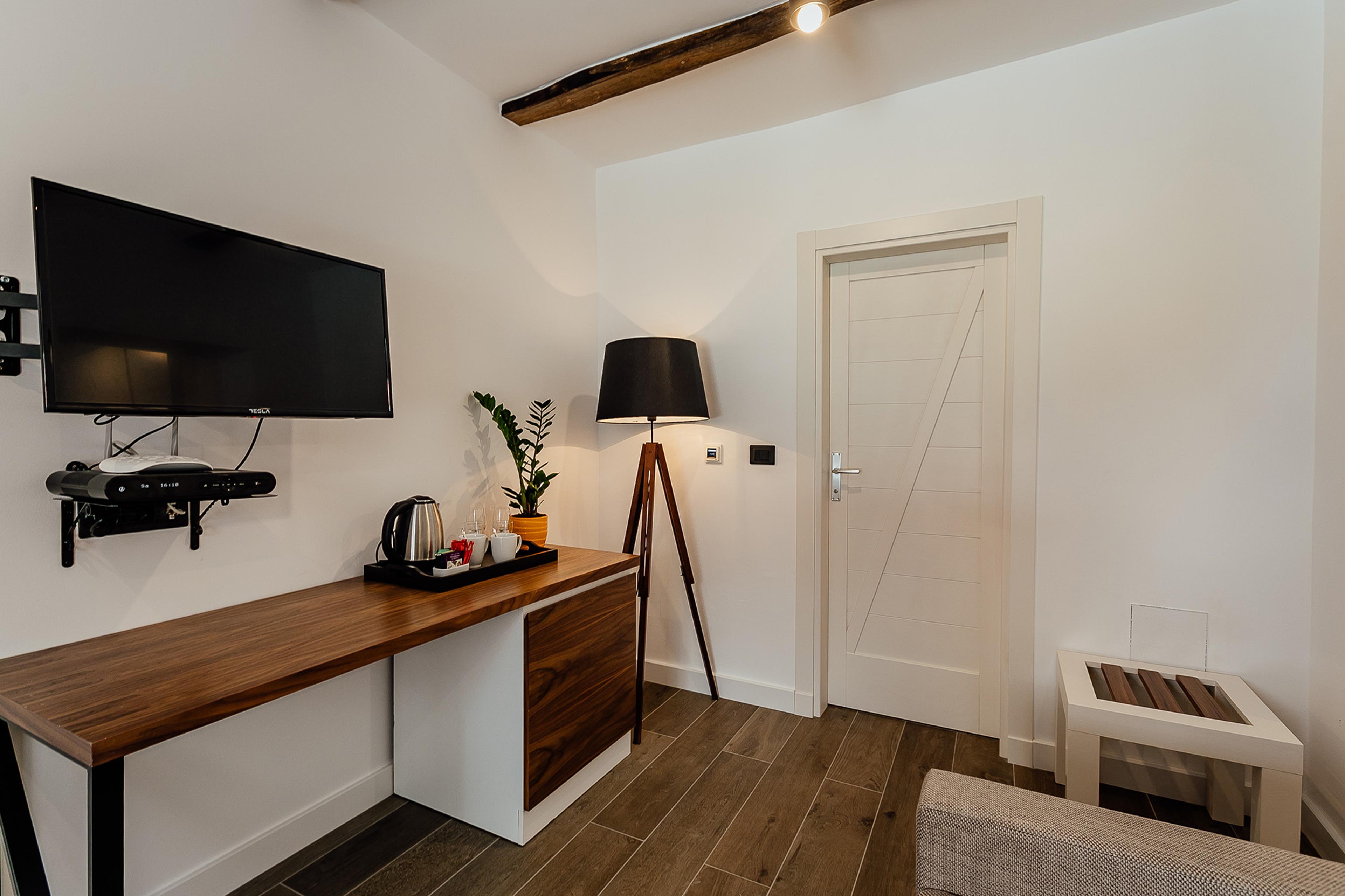 Junior Suite 17