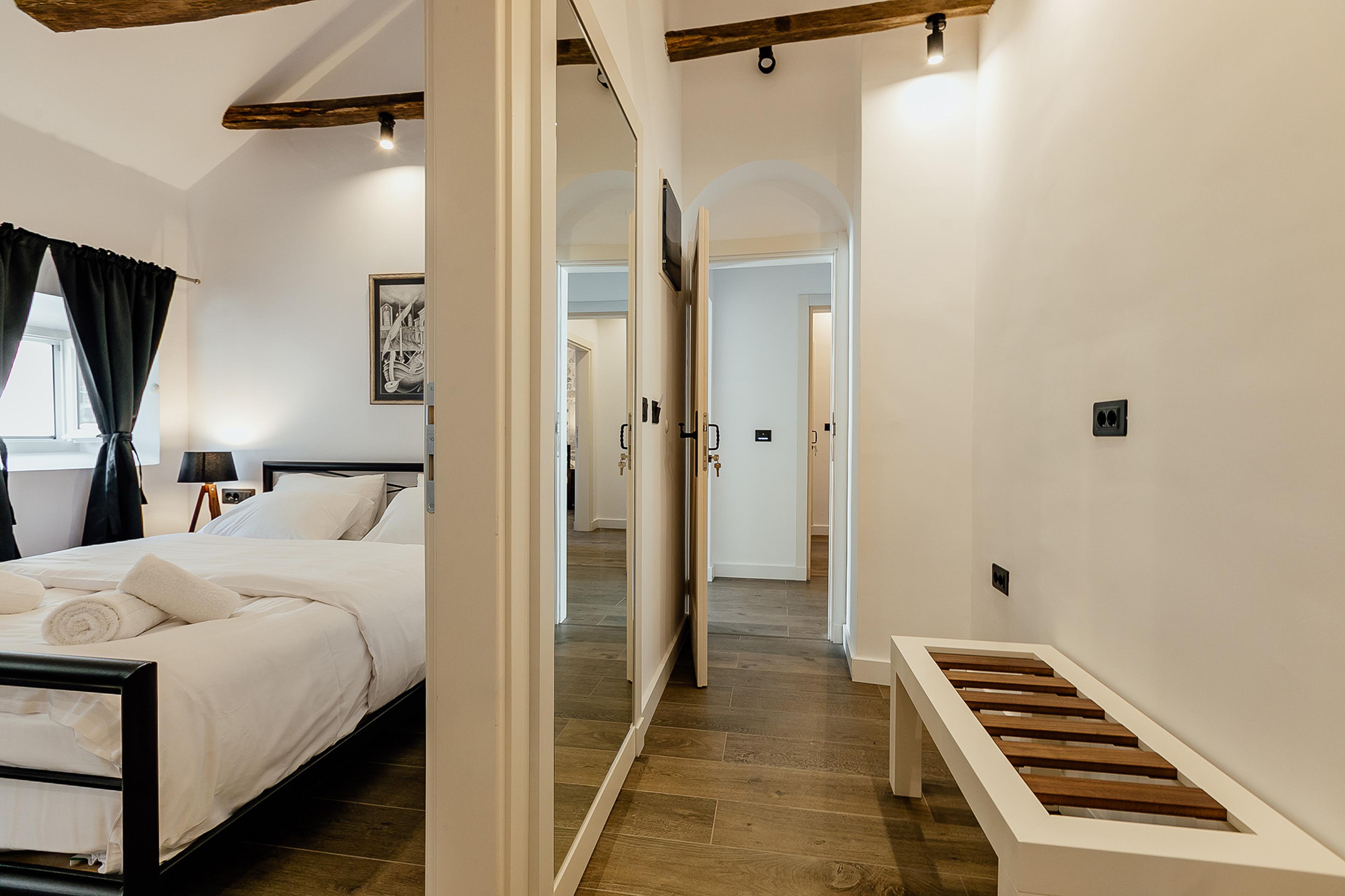 Junior Suite 9