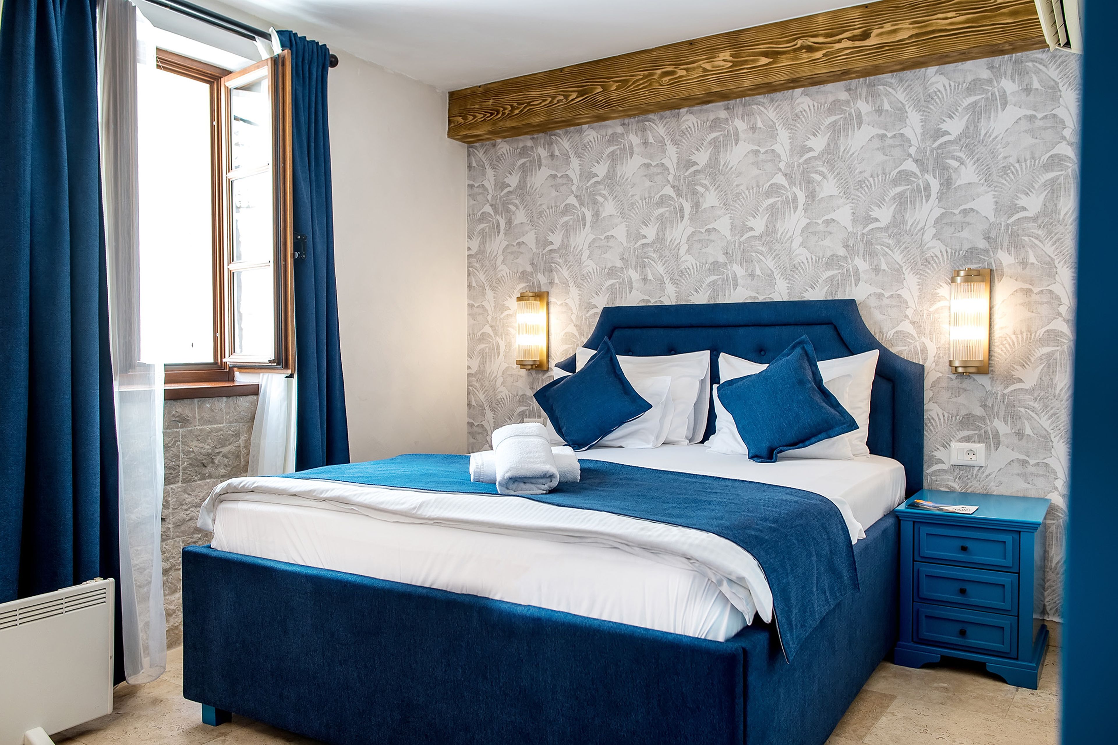 Classic Double Room 11