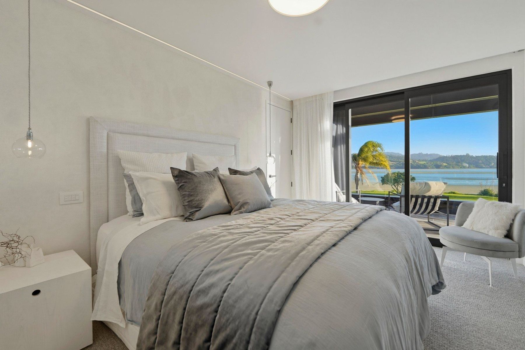 Life on the Water — master bedroom