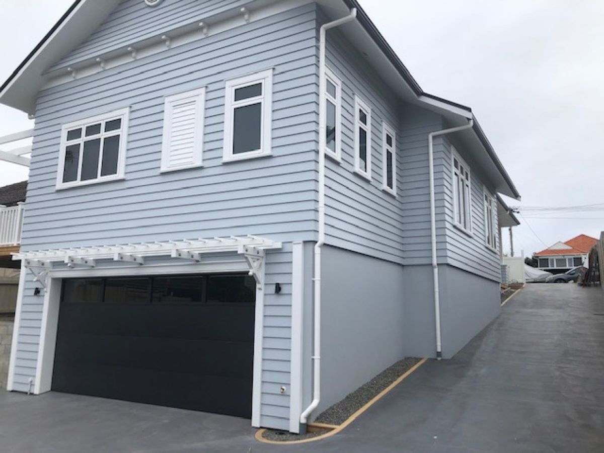 Devonport Homes — the completed home from the drive