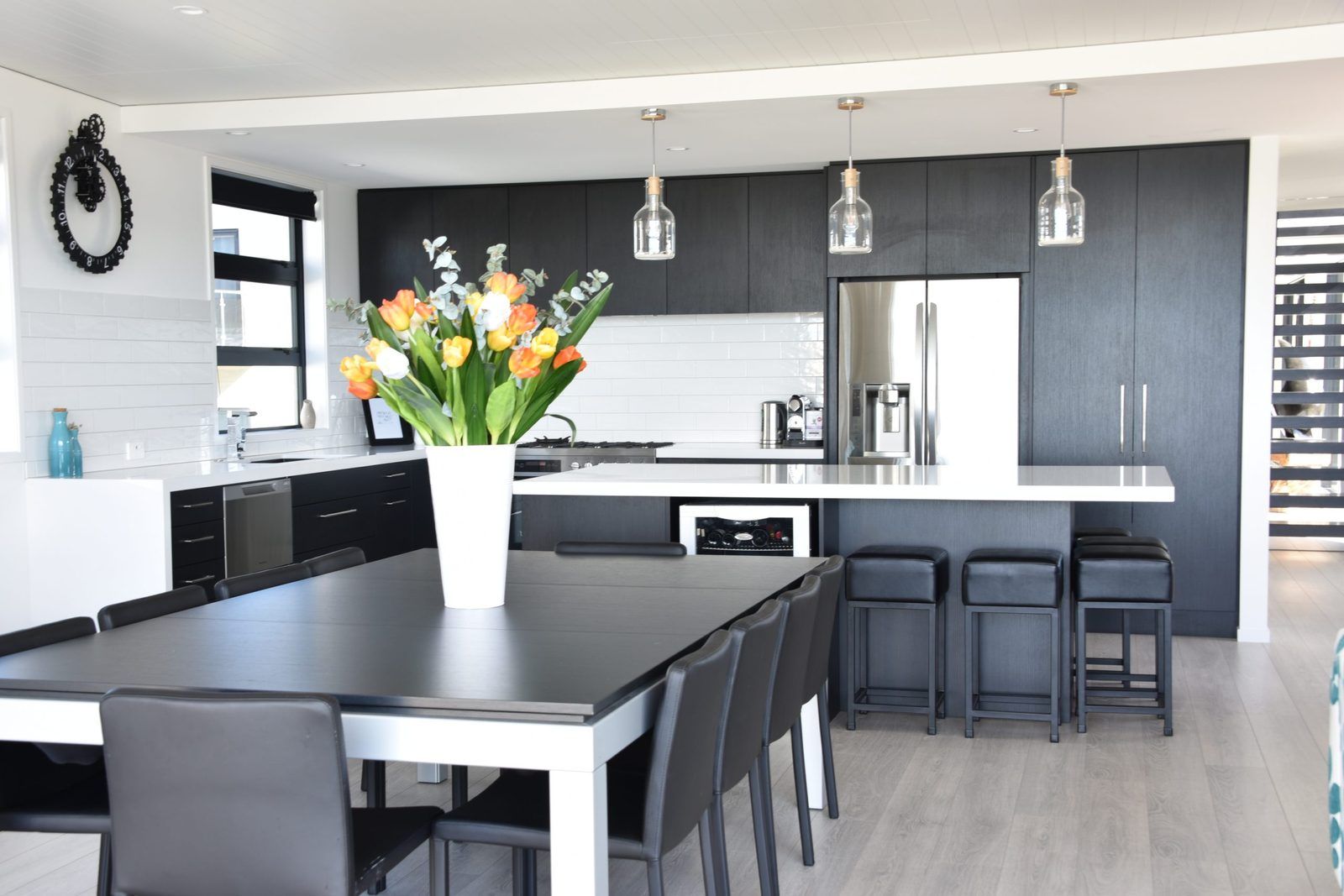 Buffalo Beach — dining off the kitchen