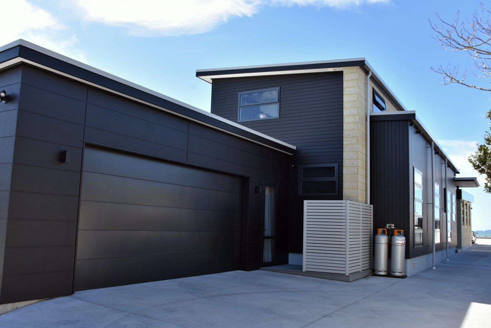 Buffalo Beach — garaging