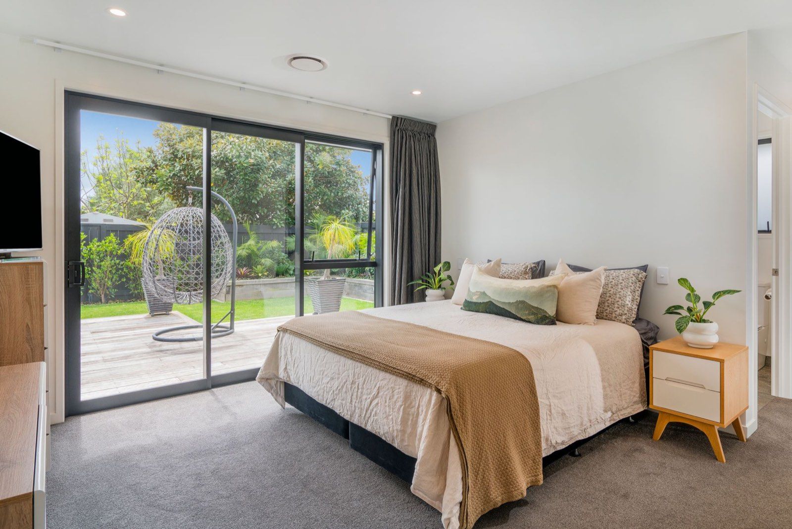 Kupe Drive 2 — bedroom