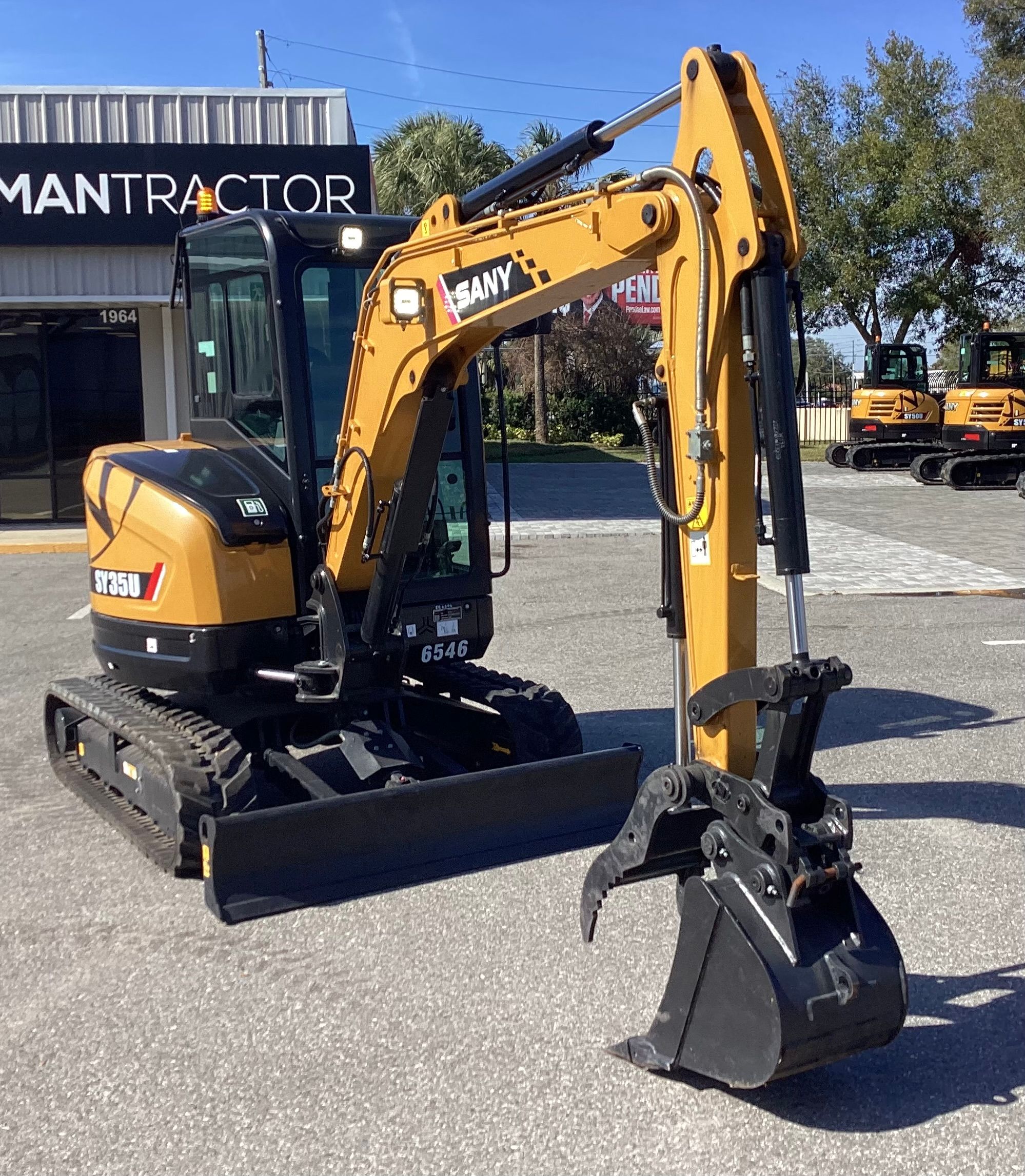 2023 SANY SANY SY35U EXCAVATOR (CABIN) W/ STRAIGHT BLADE Photo 6 Thumbnail