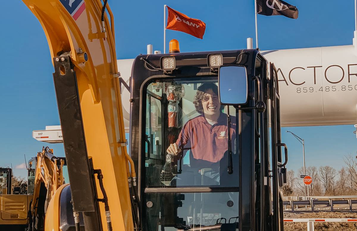 Newman Tractor Image