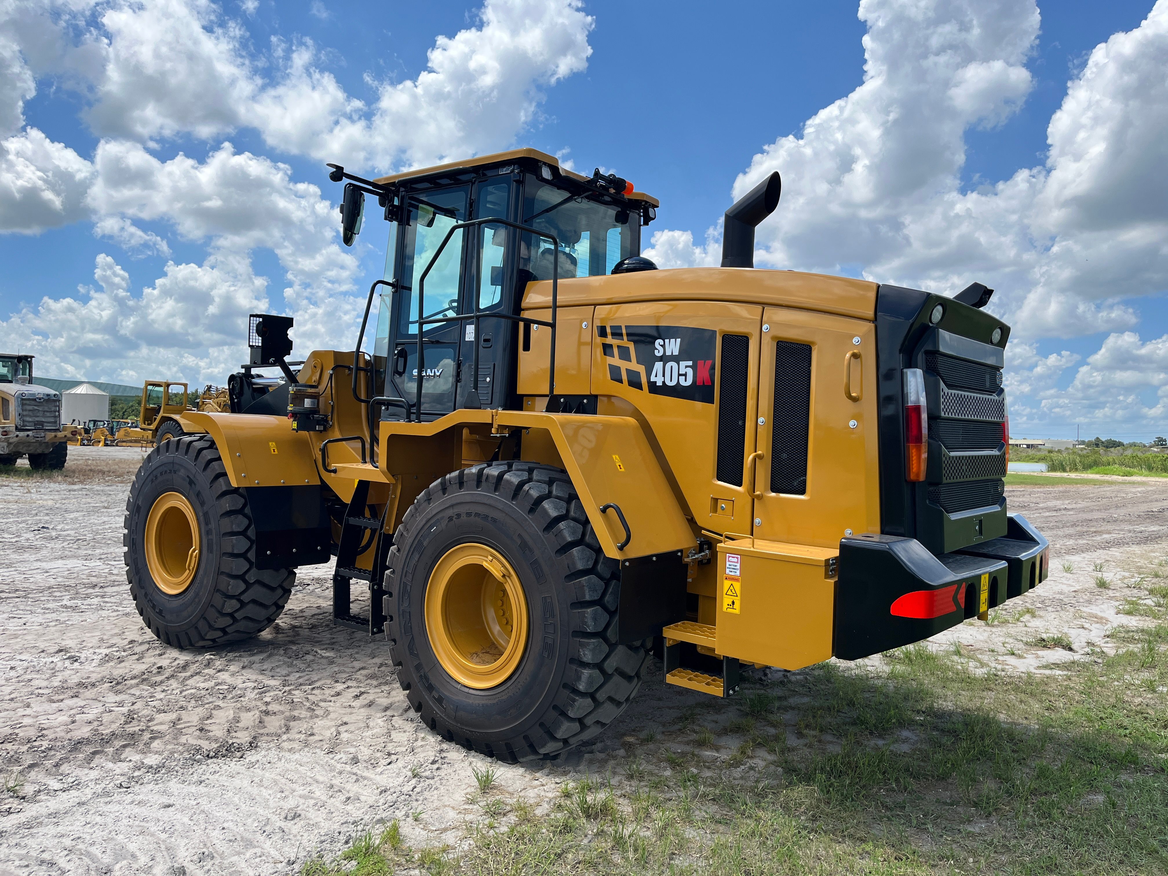 2025 SANY SANY SW405K 4CU YARD WHEEL LOADER Photo 3 Thumbnail