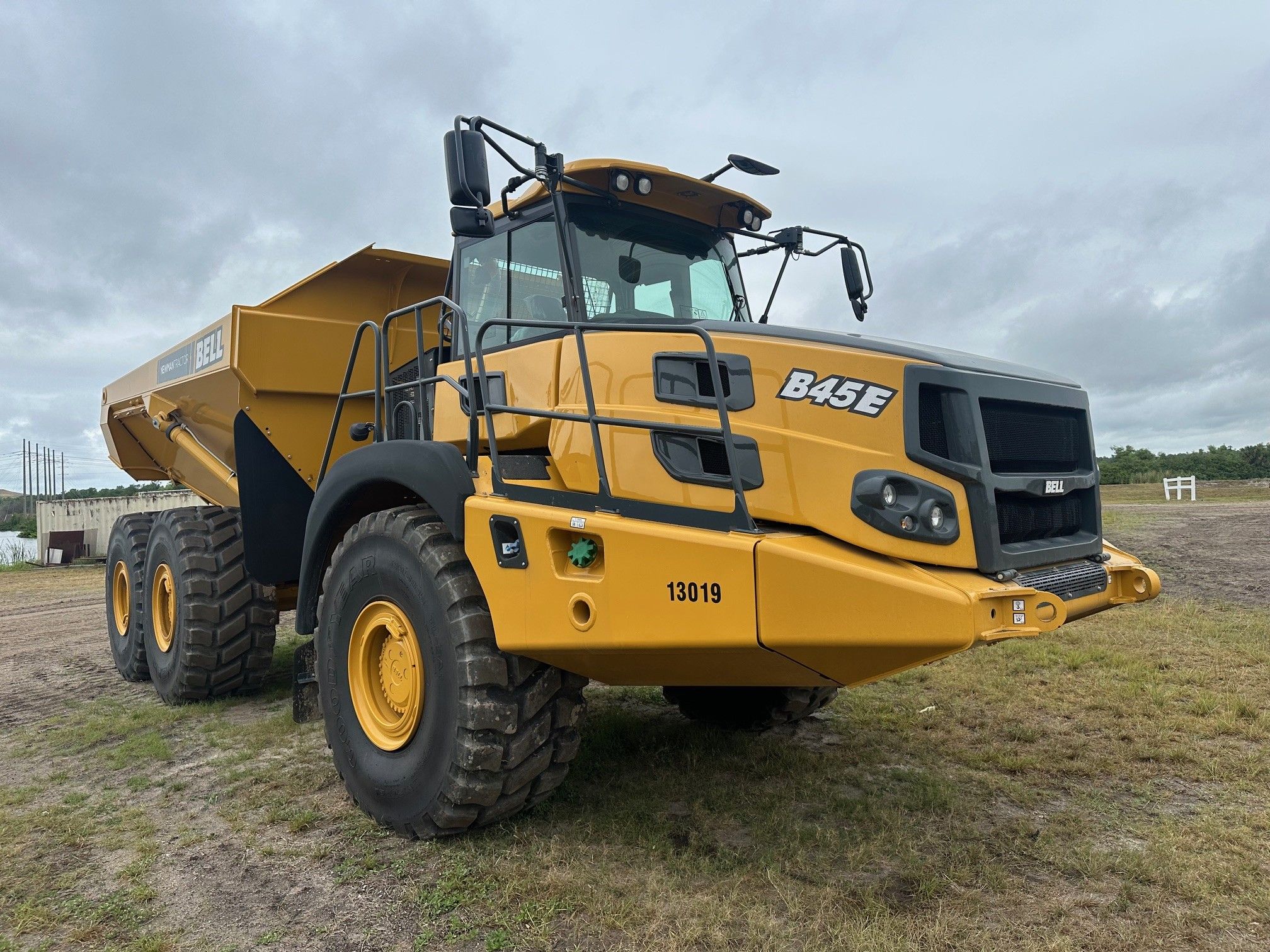 2024 BELL BELL B45E ARTICULATED DUMP TRUCK Photo 6 Thumbnail