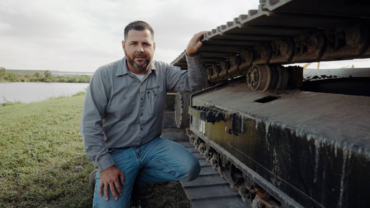 Newman Tractor Image