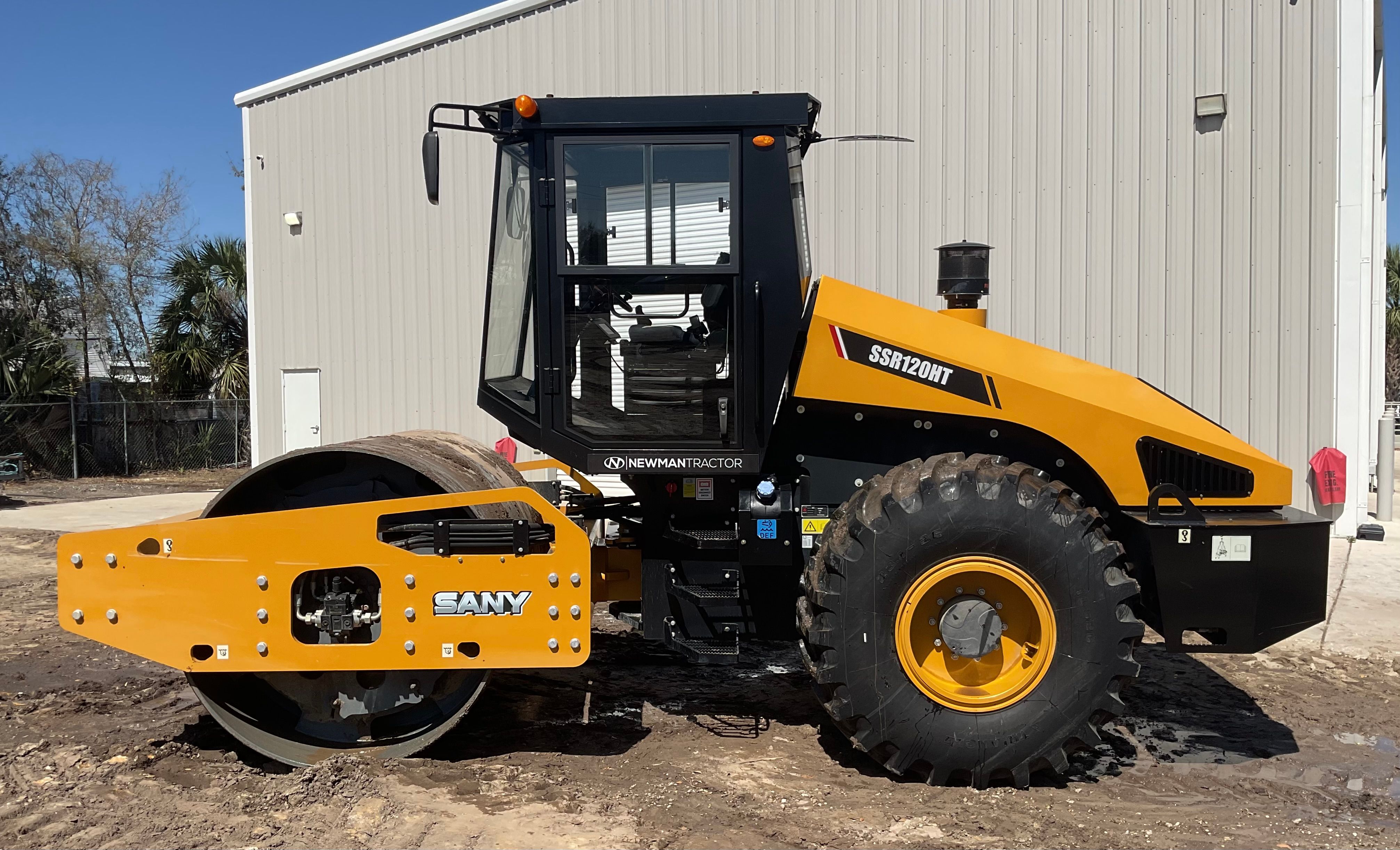 2023 SANY SANY SSR120 HIGH TORQUE VIBRATORY COMPACTOR Photo 2 Thumbnail