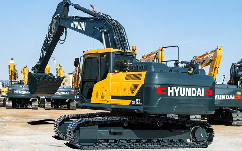 hyundai-hx210a-l-excavator-stock-image