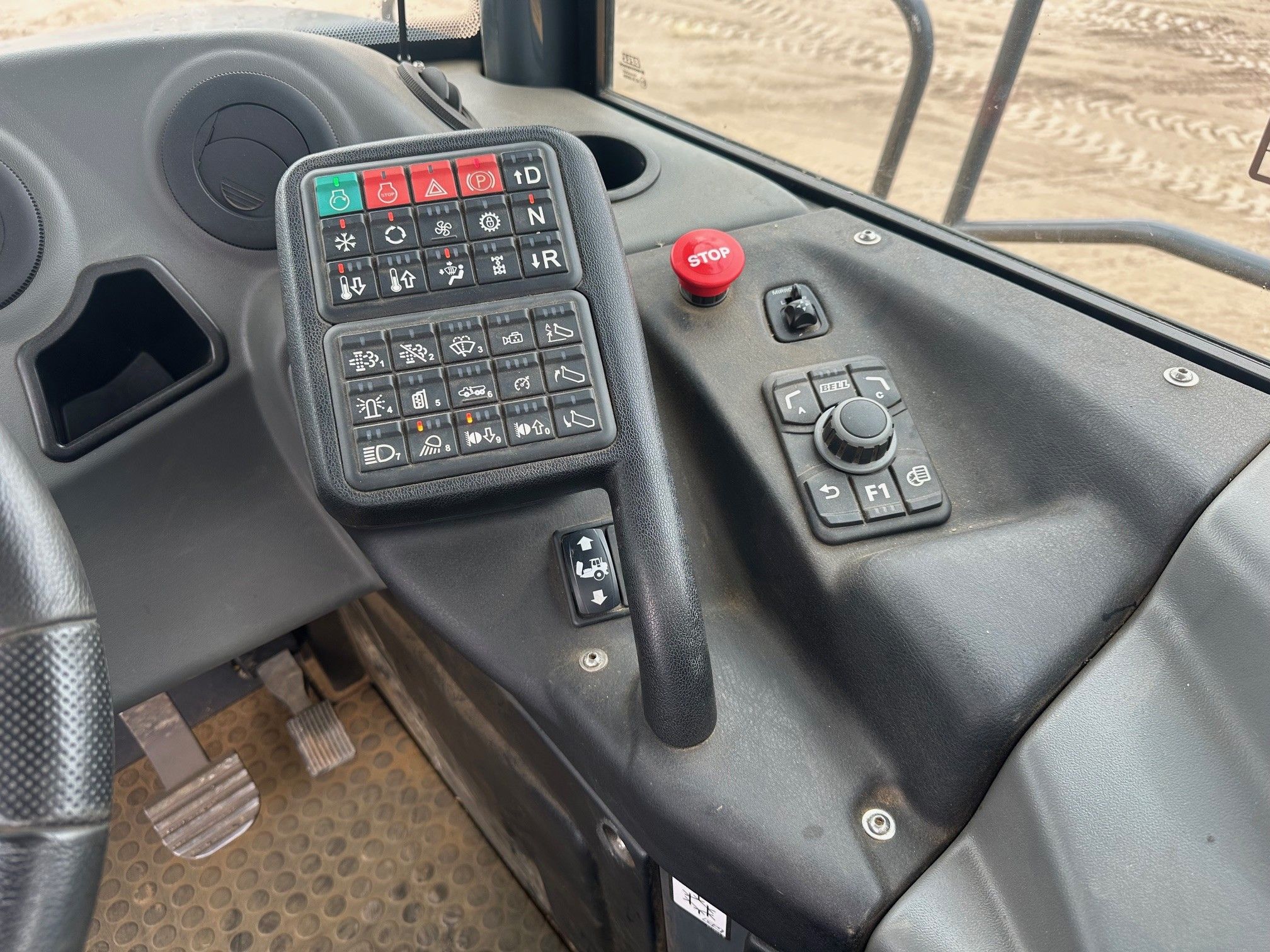 2023 BELL BELL B45E ARTICULATED DUMP TRUCK Photo 9 Thumbnail