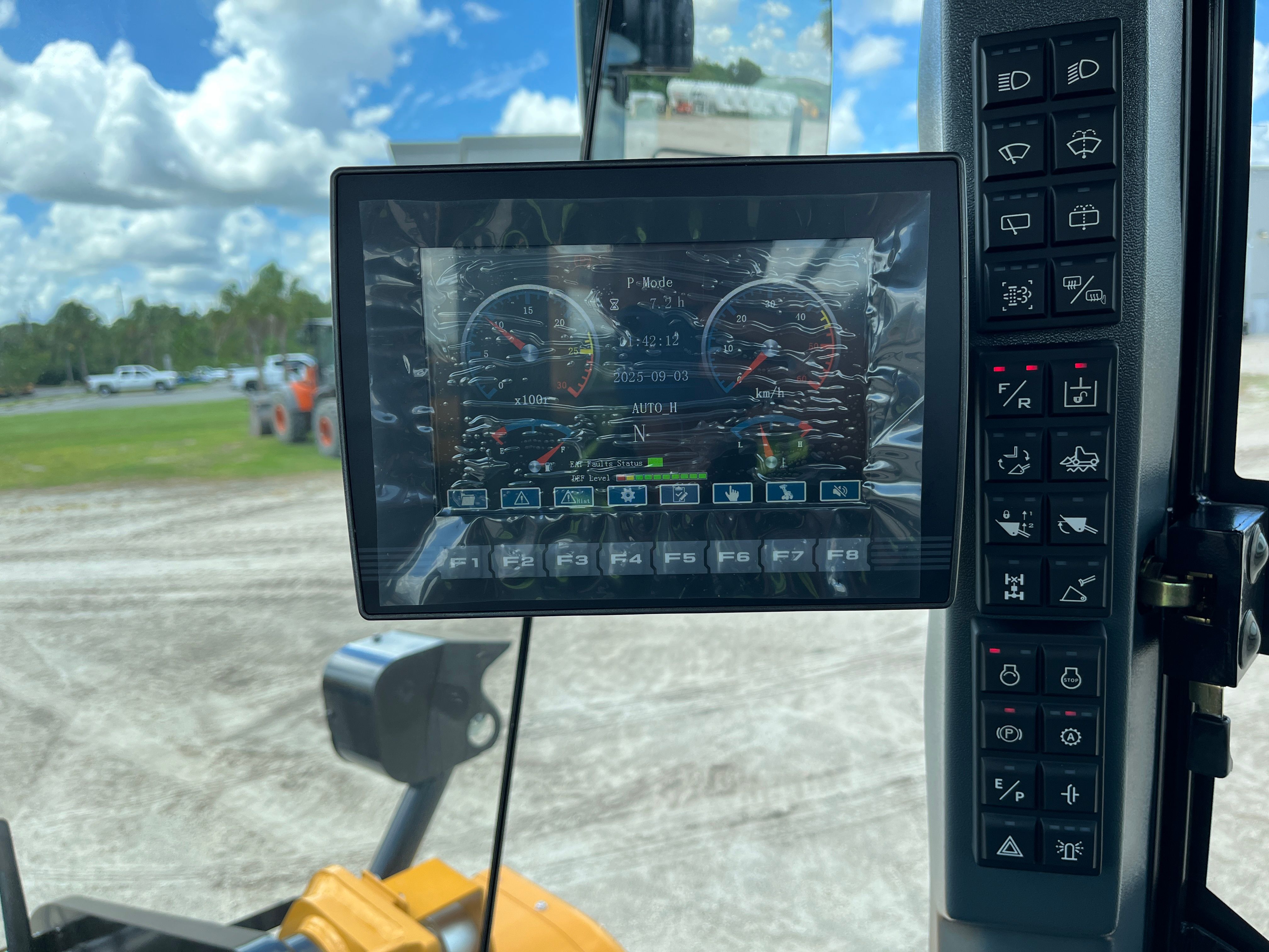 2025  SW405K Photo 10 Thumbnail