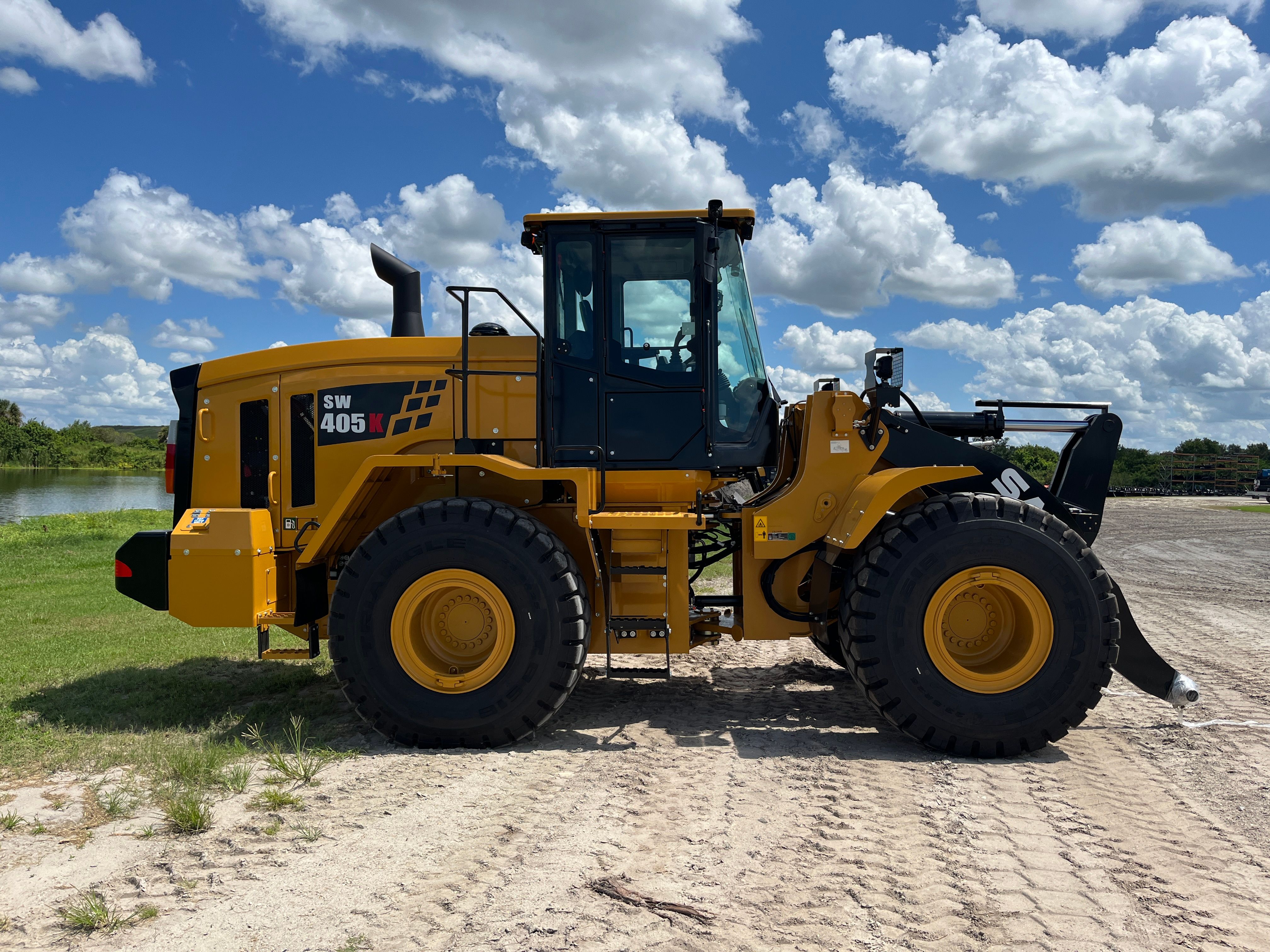 2025 SANY SANY SW405K 4CU YARD WHEEL LOADER Photo 5 Thumbnail