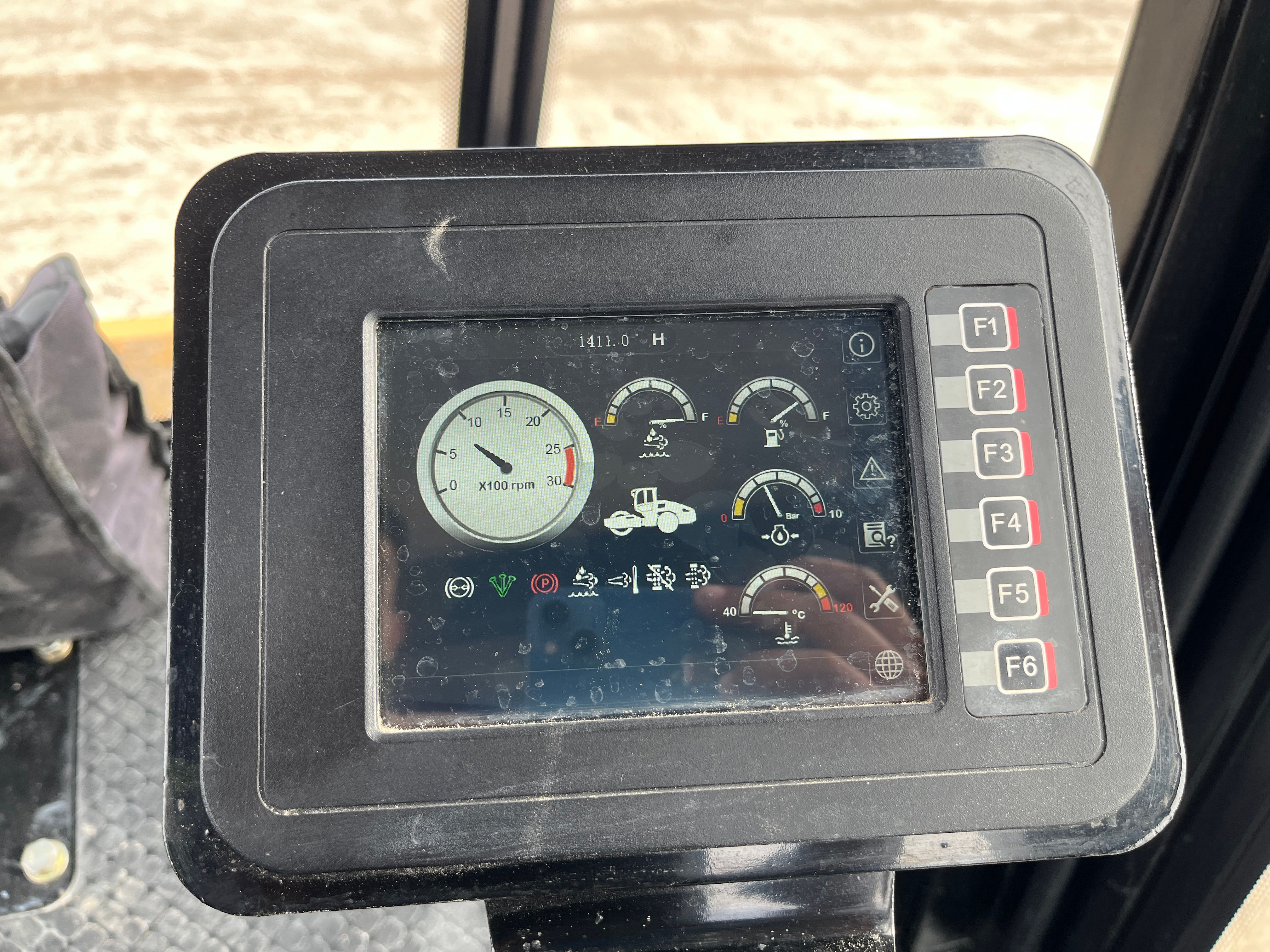 2024 SANY SANY SSR120 HIGH TORQUE VIBRATORY COMPACTOR Photo 11 Thumbnail