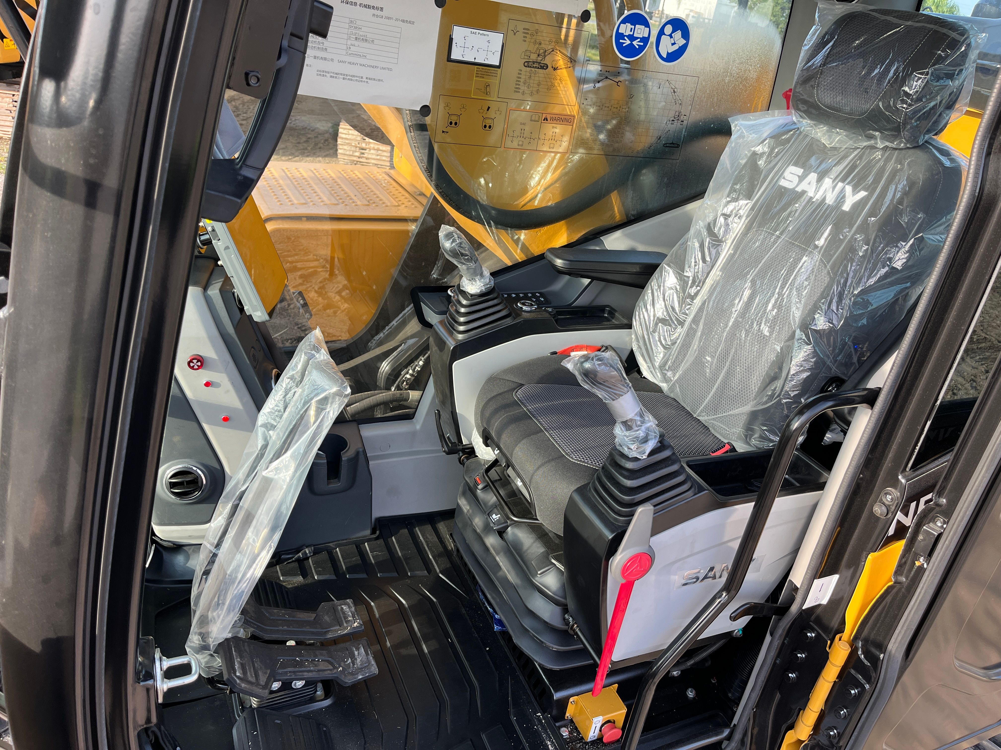 2025  SY385C Photo 7 Thumbnail