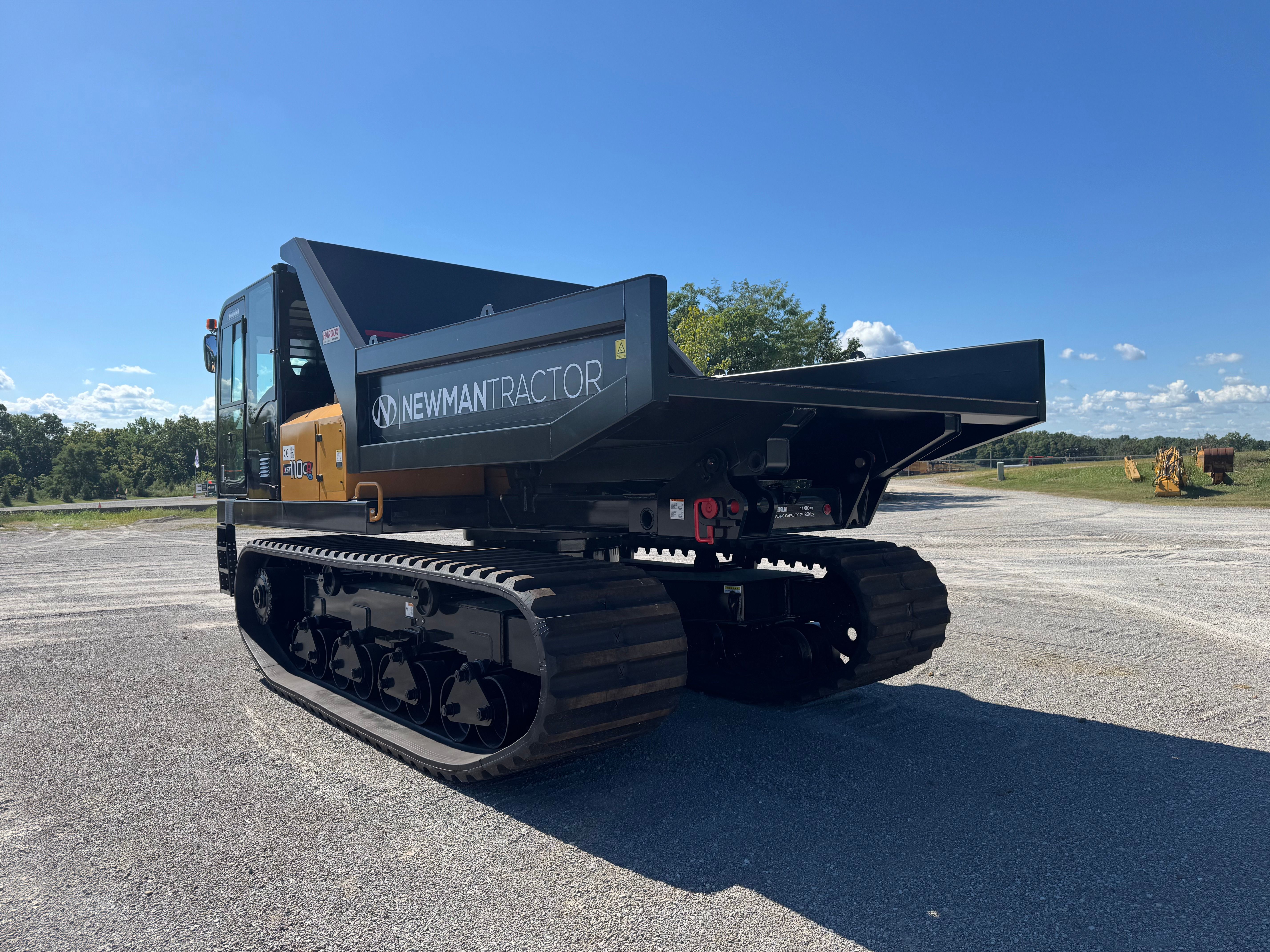 2025 MOROOKA MOROOKA MST 110CR CRAWLER CARRIER ROTATING Photo 1 Thumbnail