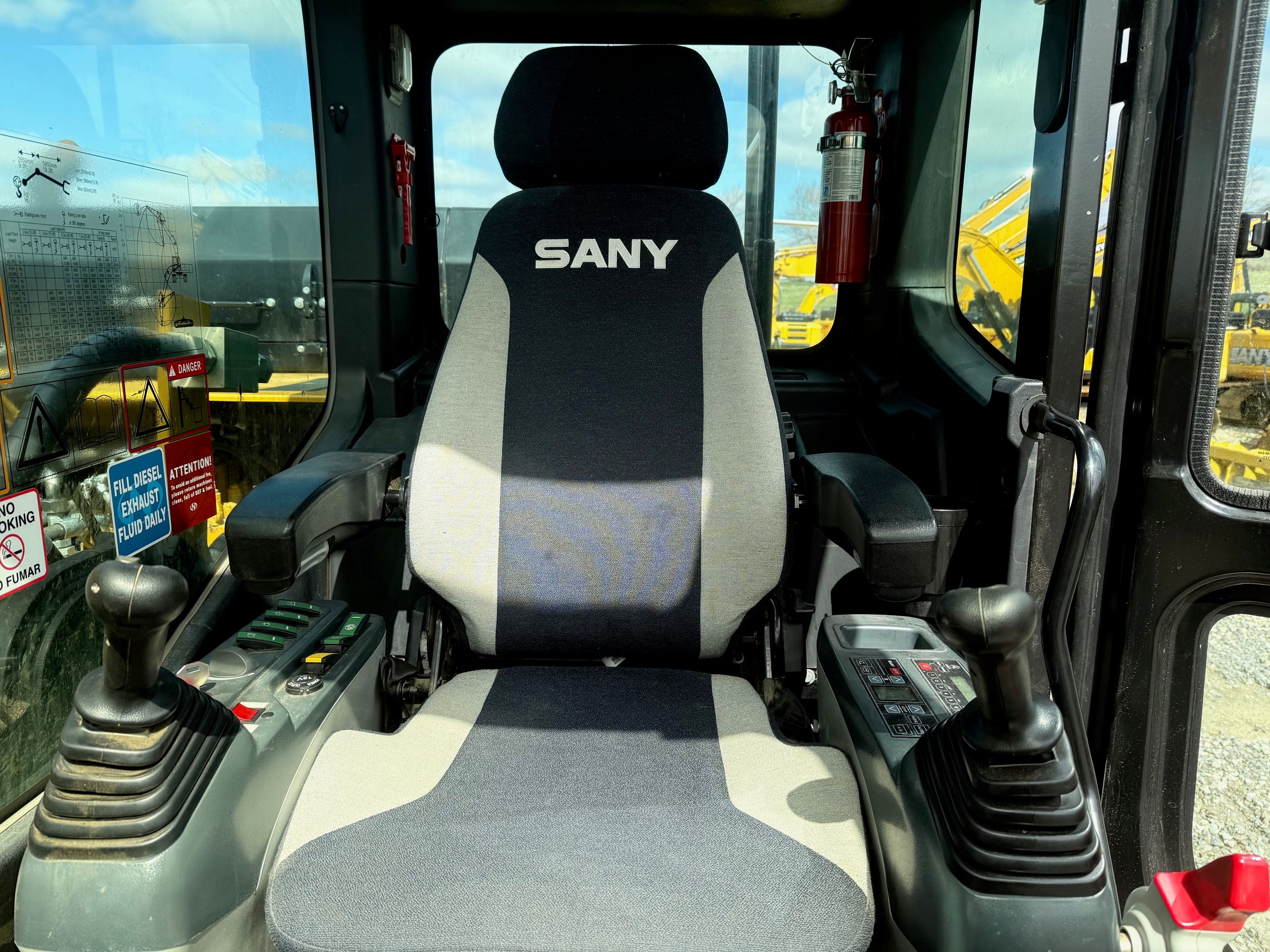 2023 SANY SY265C Photo 8 Thumbnail