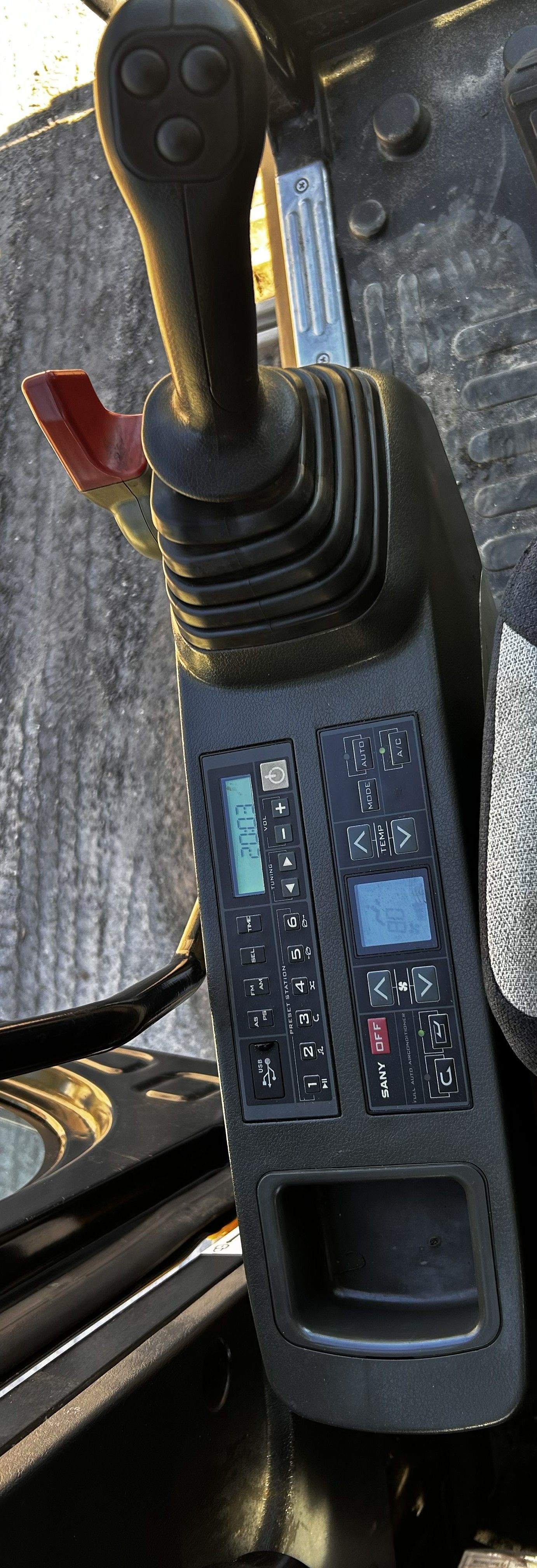 2020 SANY SY225C Photo 7 Thumbnail