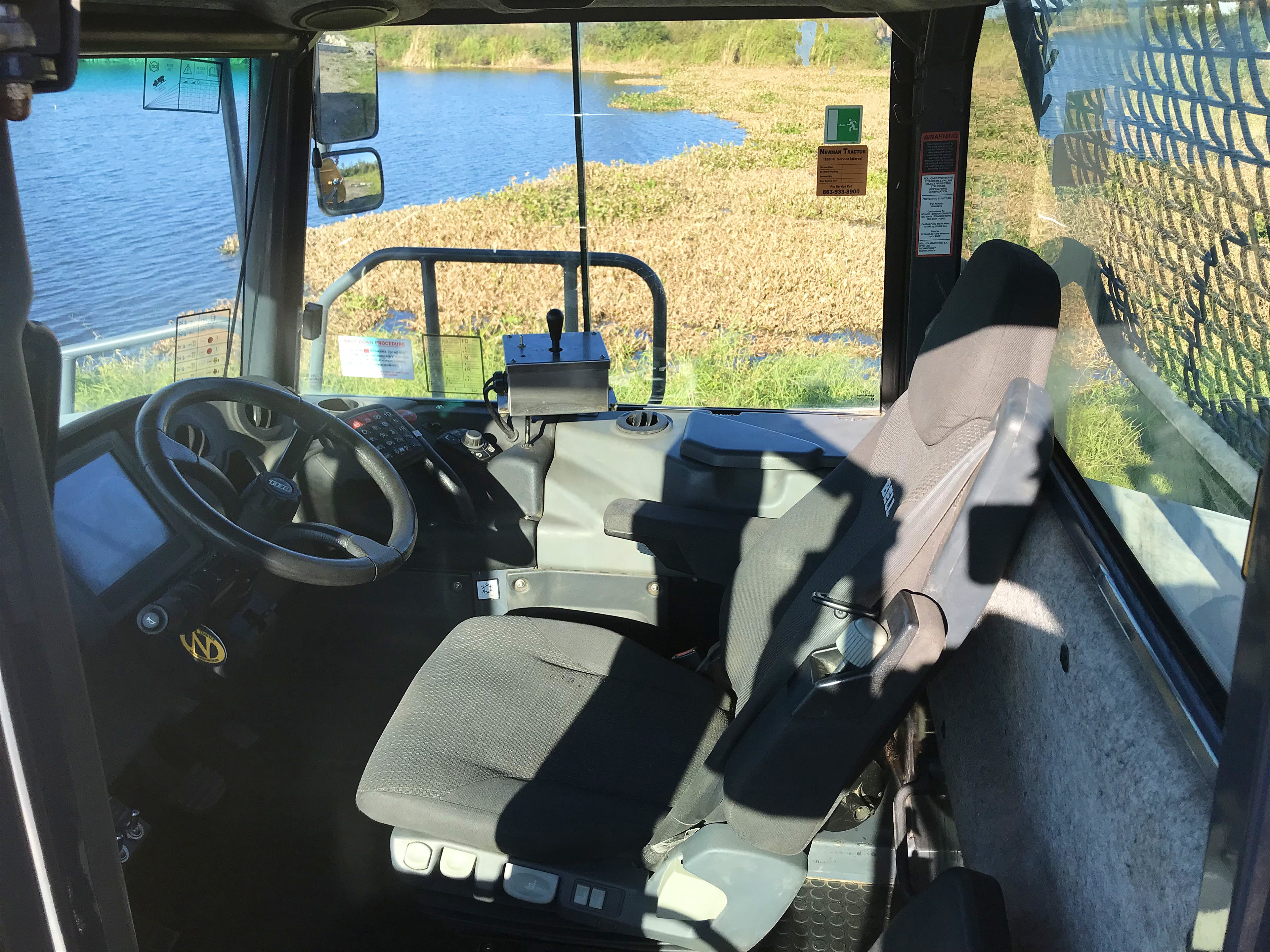 2015 BELL B30E Photo 7 Thumbnail