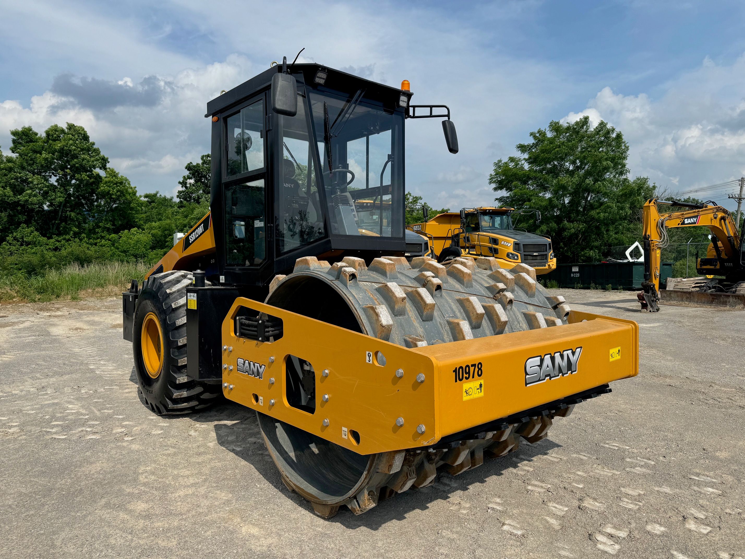 2023 SANY SANY SSR120 HIGH TORQUE VIBRATORY COMPACTOR Photo 4 Thumbnail