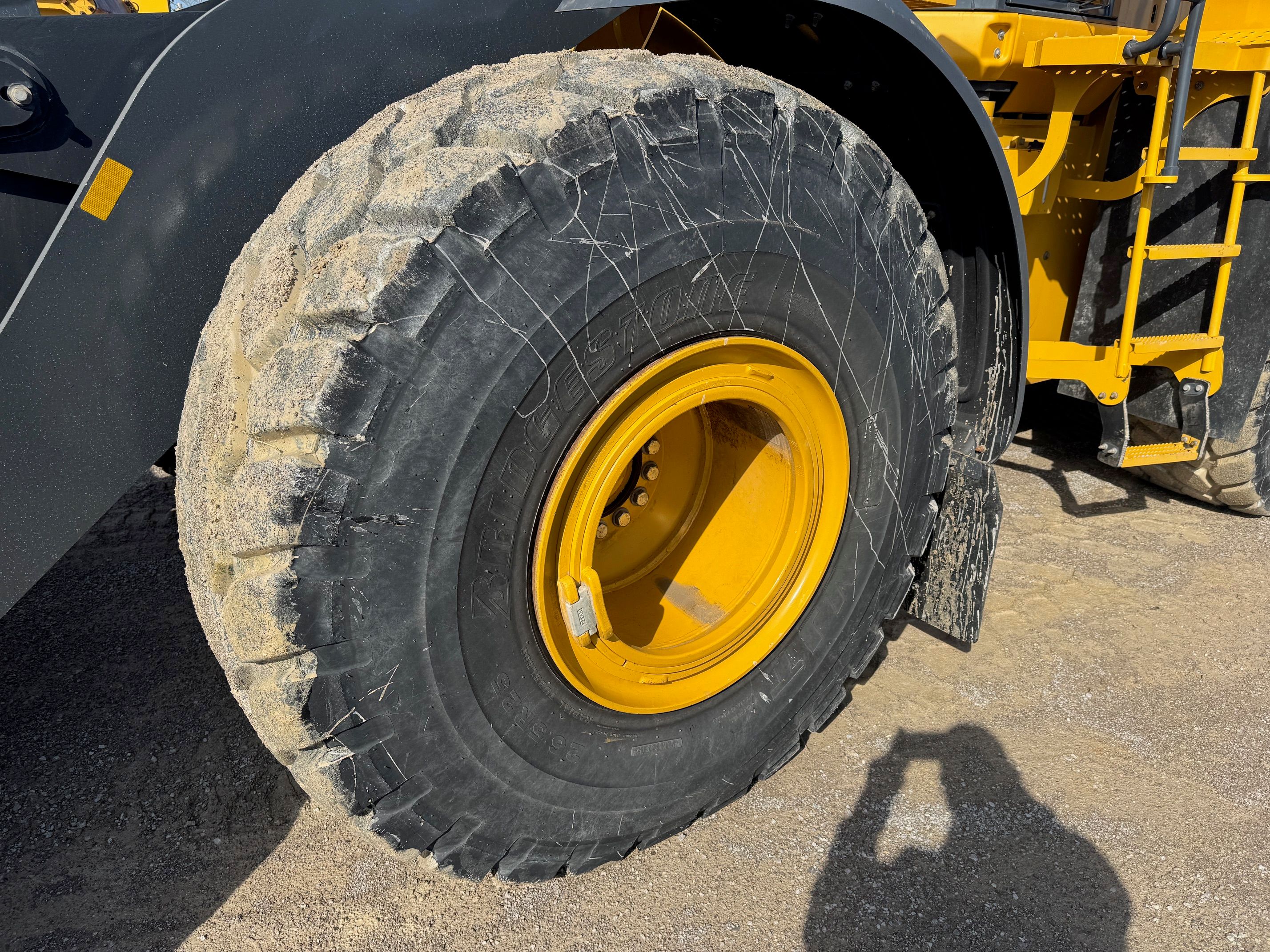 2023 JOHN DEERE JOHN DEERE 824P 6CU YARD WHEEL LOADER Photo 8 Thumbnail