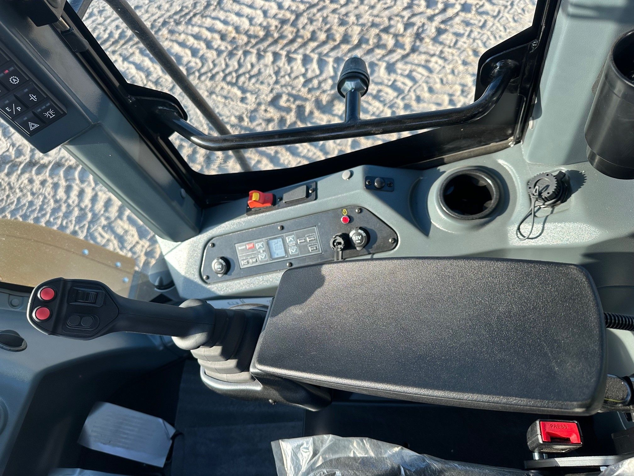 2025  SW305K Photo 8 Thumbnail