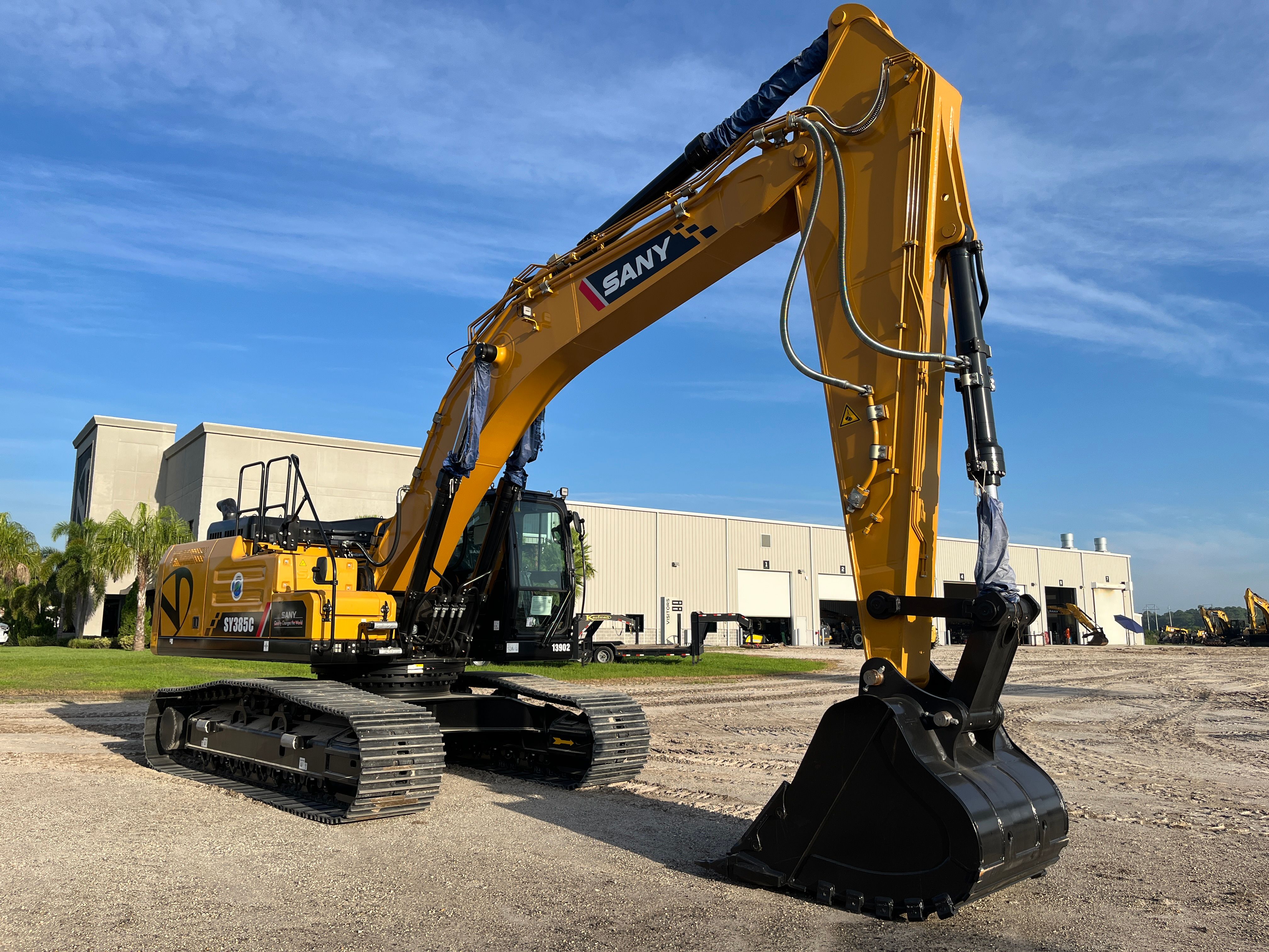 2025  SY385C Photo 6 Thumbnail