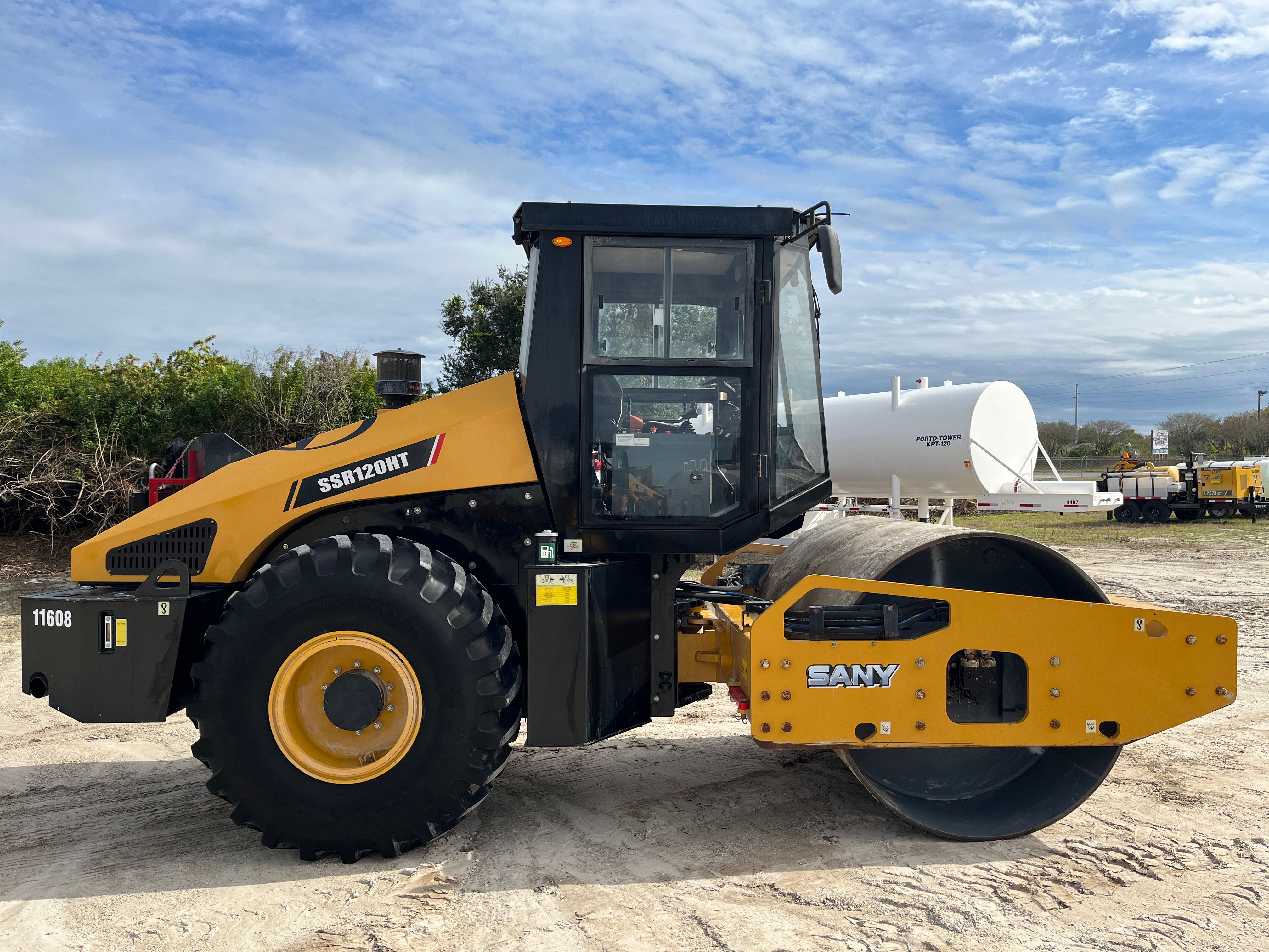 2024 SANY SANY SSR120 HIGH TORQUE VIBRATORY COMPACTOR Photo 5 Thumbnail