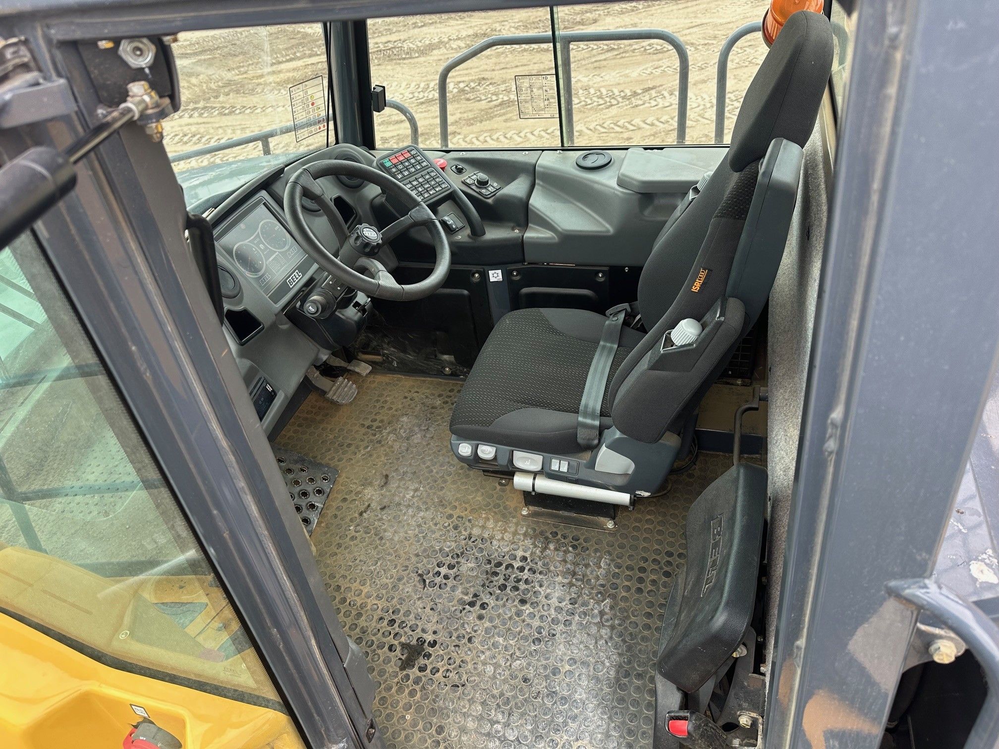 2023 BELL BELL B45E ARTICULATED DUMP TRUCK Photo 7 Thumbnail