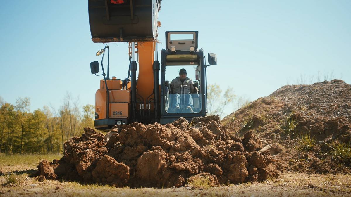 sany-sy155u-digging-demo