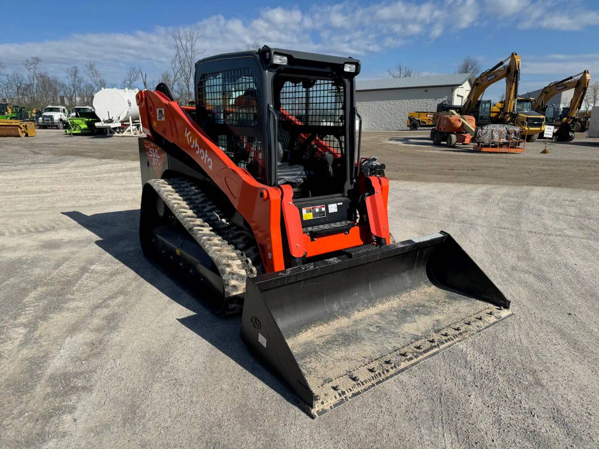 Kubota skid steer loader