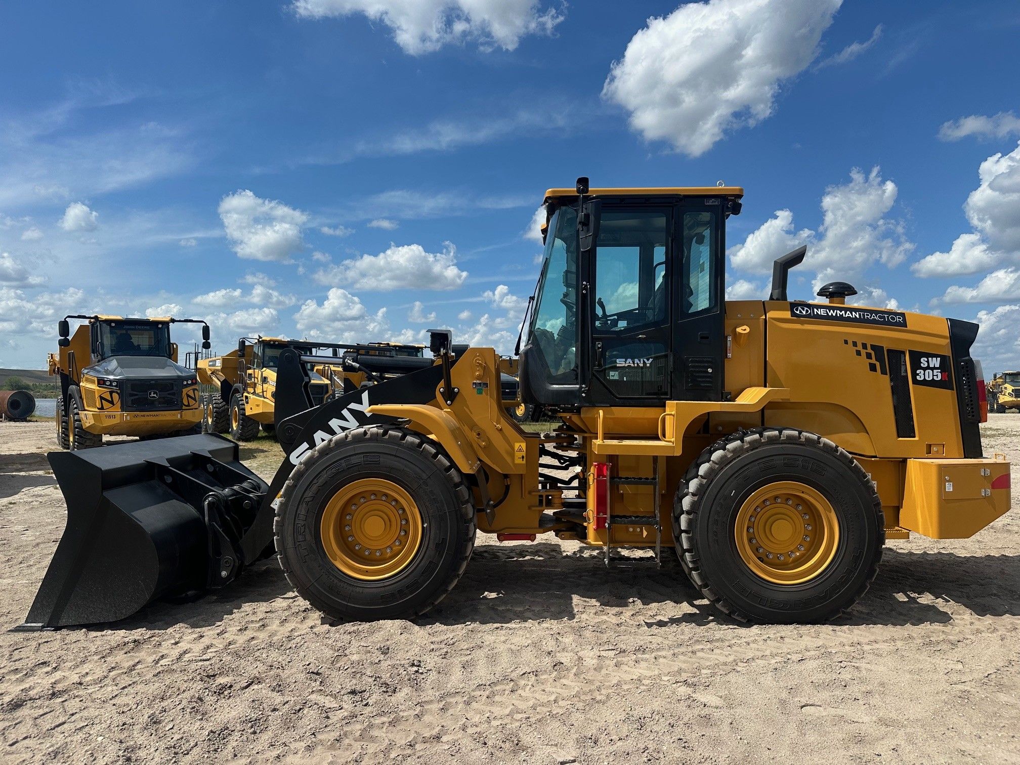 2025 SANY SW305K Photo 2 Thumbnail