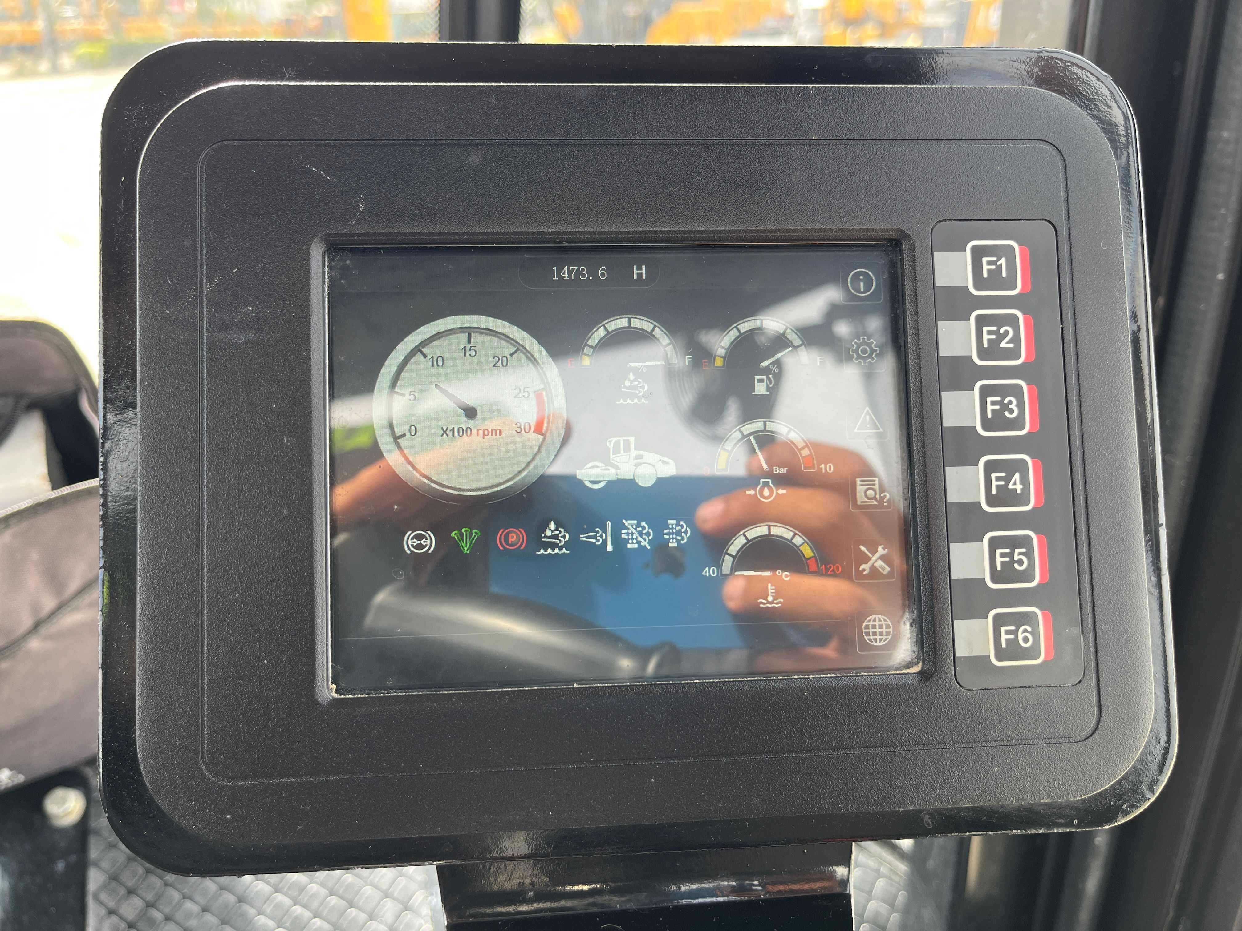2024 SANY SANY SSR120 HIGH TORQUE VIBRATORY COMPACTOR Photo 11 Thumbnail