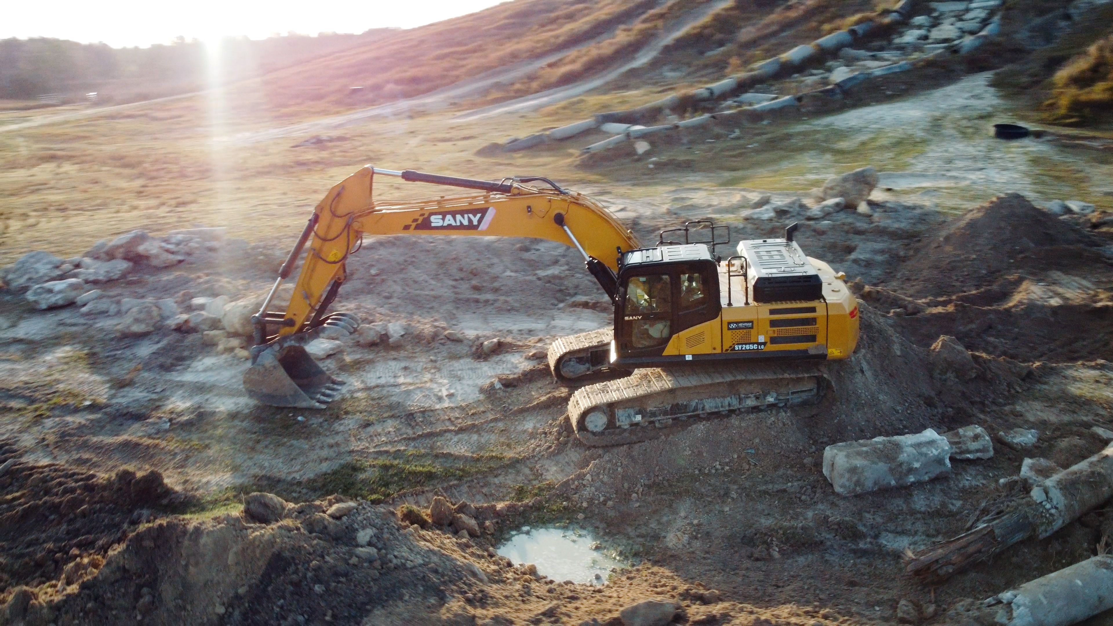 Newman Tractor Image