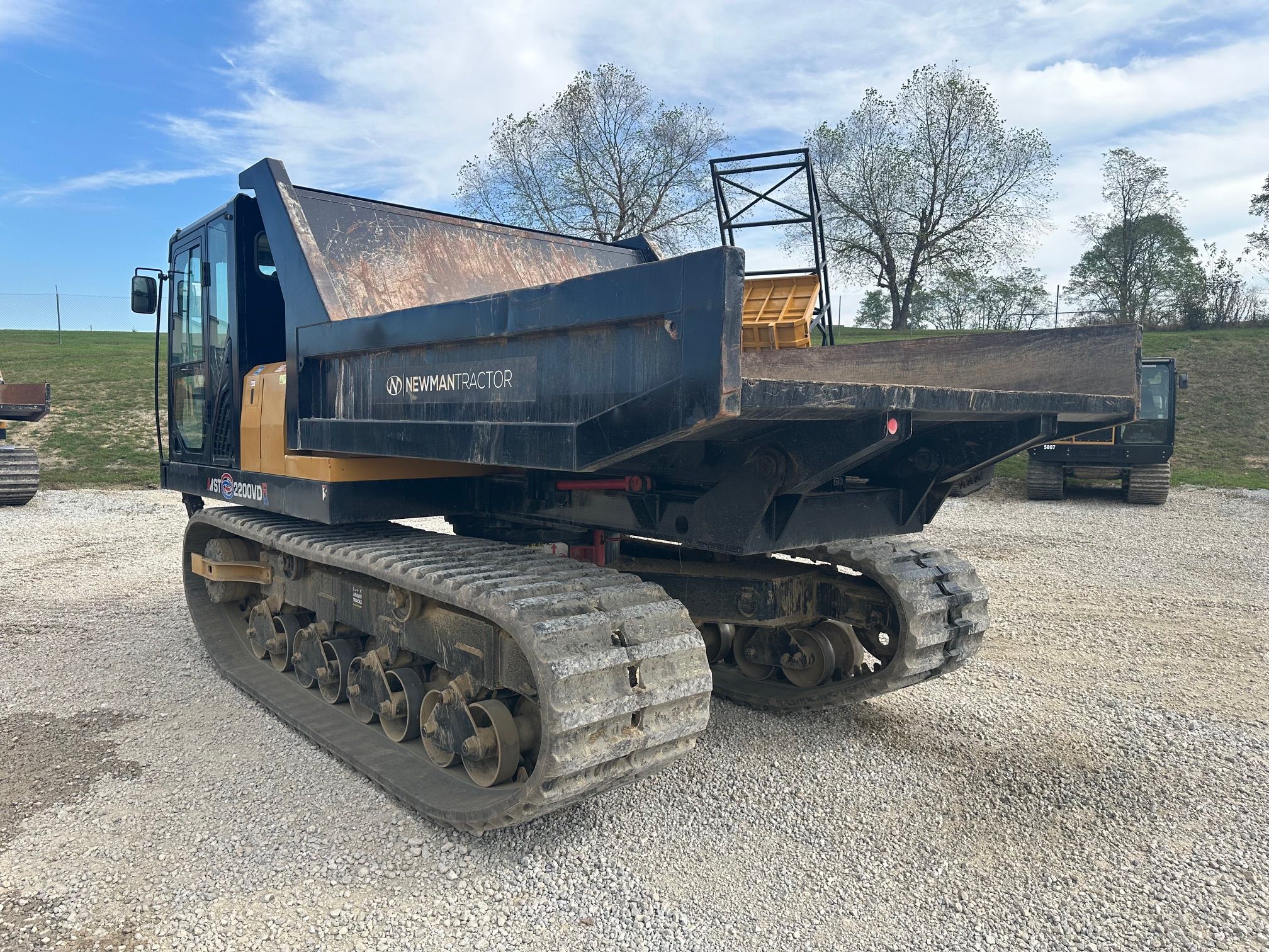 2022 MOROOKA MOROOKA MST 2200VDR CRAWLER CARRIER ROTATING Photo 3 Thumbnail