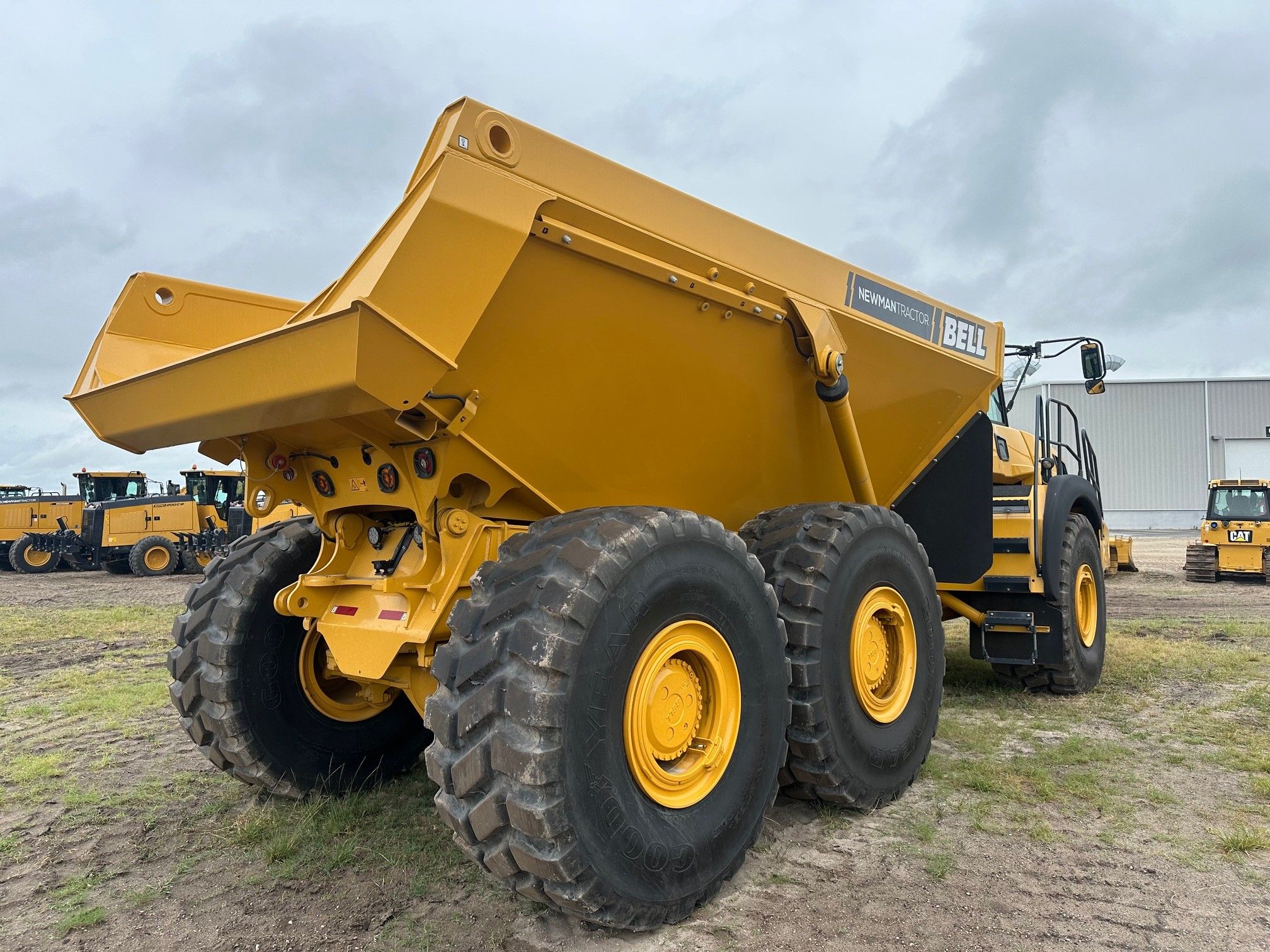 2024 BELL BELL B45E ARTICULATED DUMP TRUCK Photo 4 Thumbnail