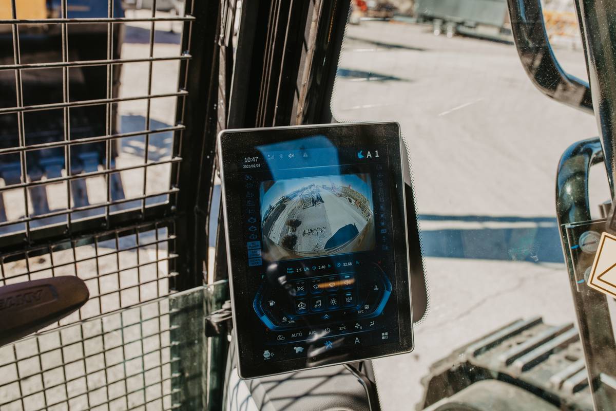 Newman Tractor Image