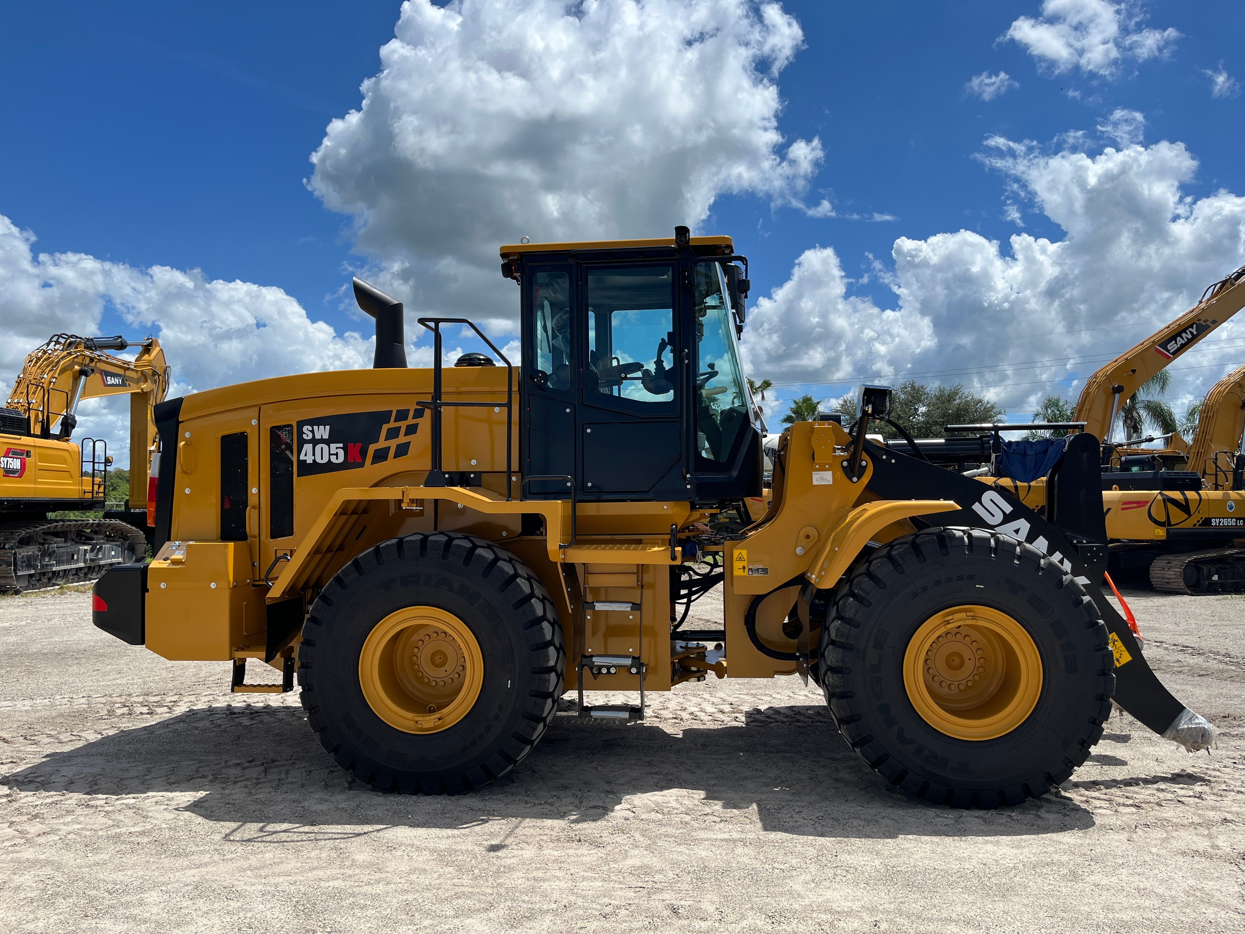 2025  SW405K Photo 5 Thumbnail